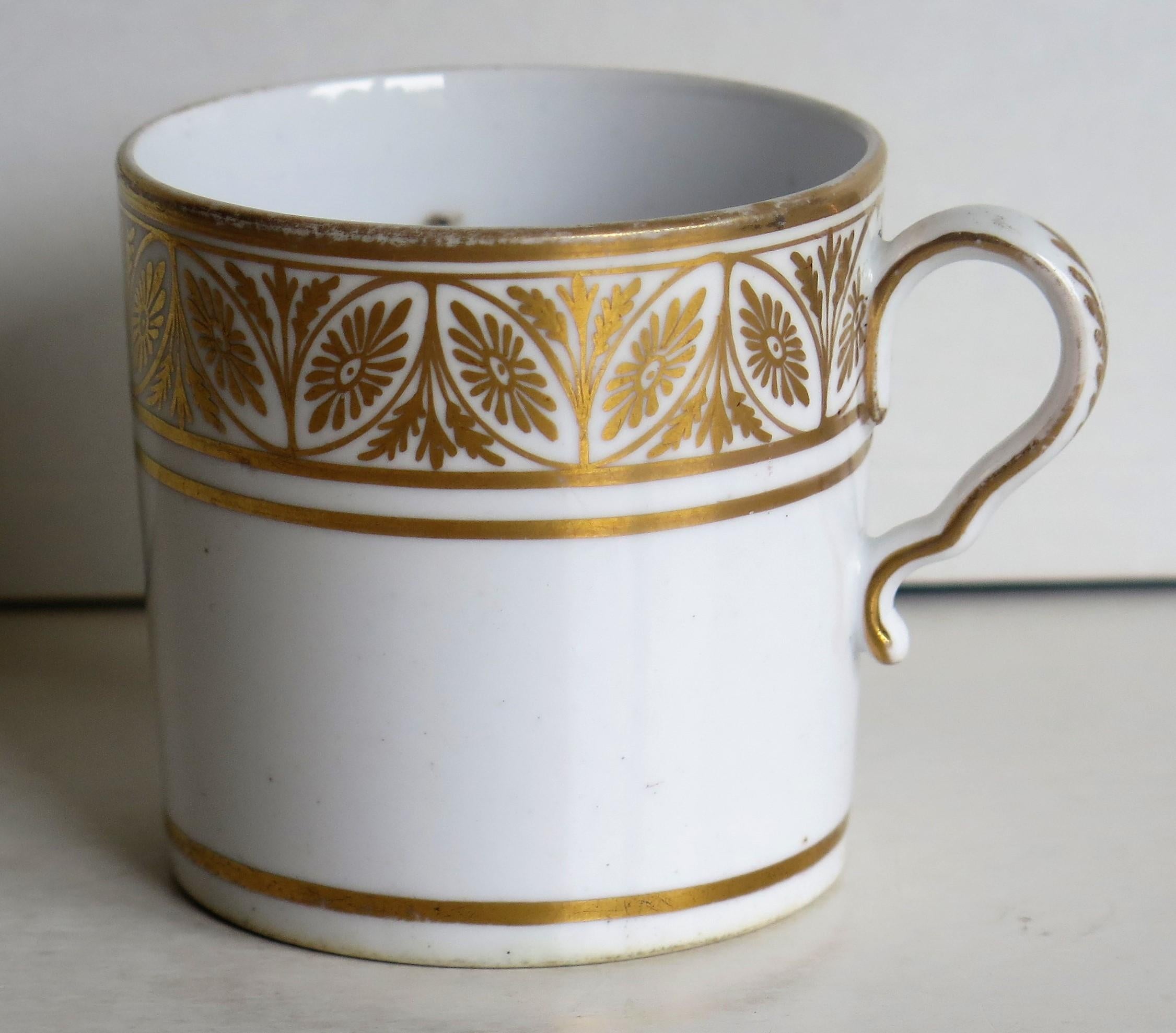 XIXe siècle Canne à café Spode en porcelaine du début du 19e siècle, motif doré à la main, vers 1810 en vente
