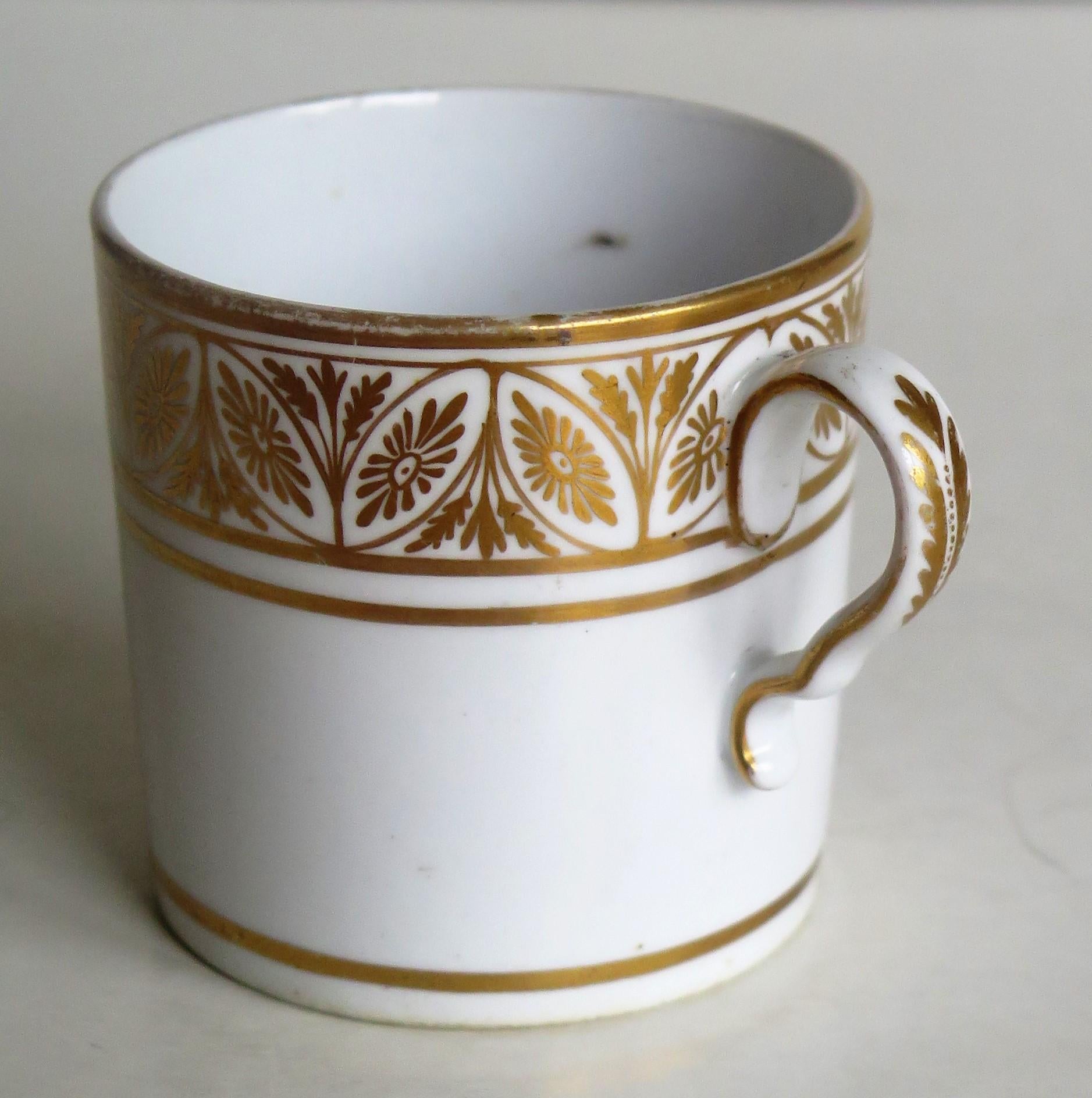 Porcelaine Canne à café Spode en porcelaine du début du 19e siècle, motif doré à la main, vers 1810 en vente