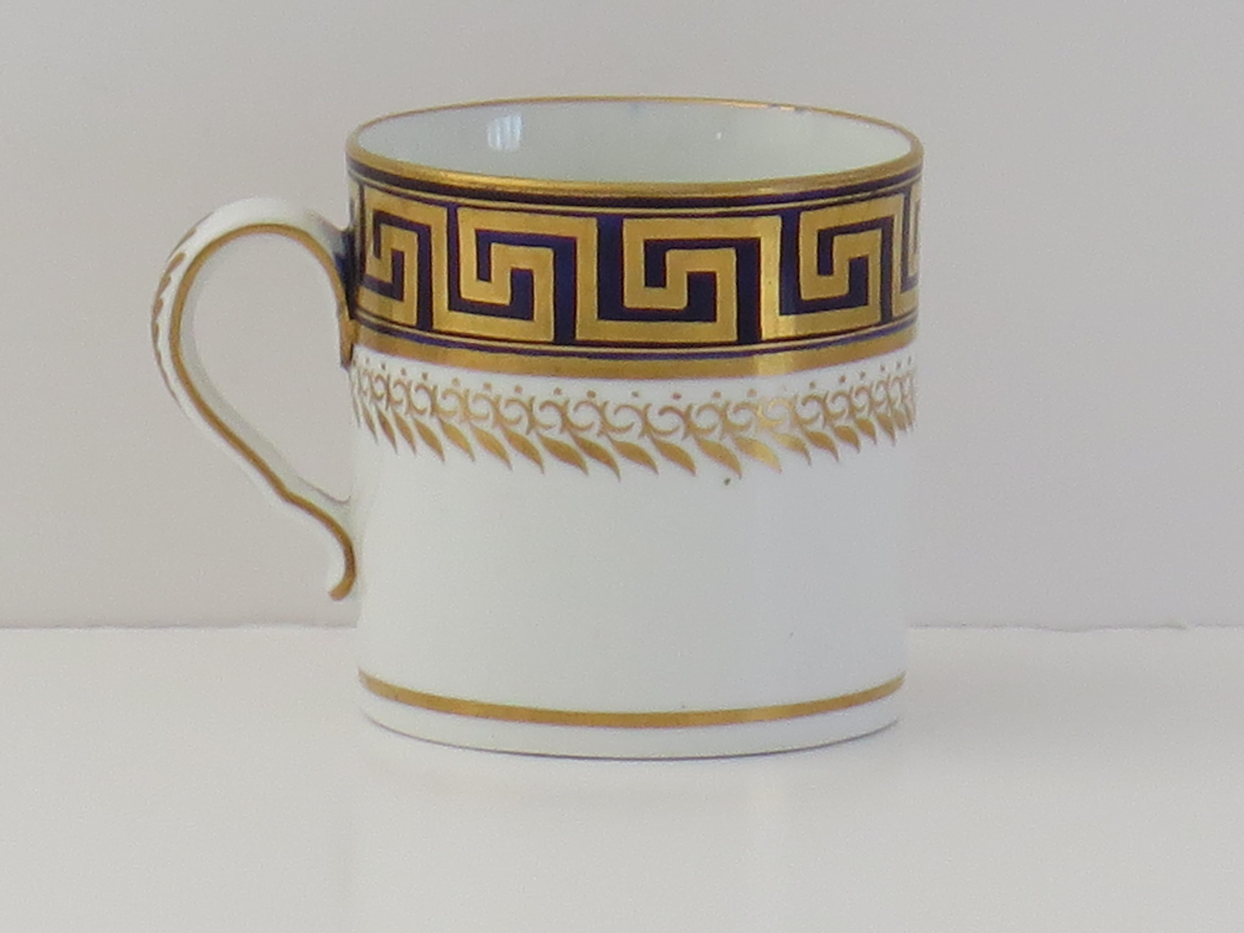 Canne à café Spode en porcelaine du début du 19e siècle à motif de clé grecque 742, vers 1810 Bon état - En vente à Lincoln, Lincolnshire