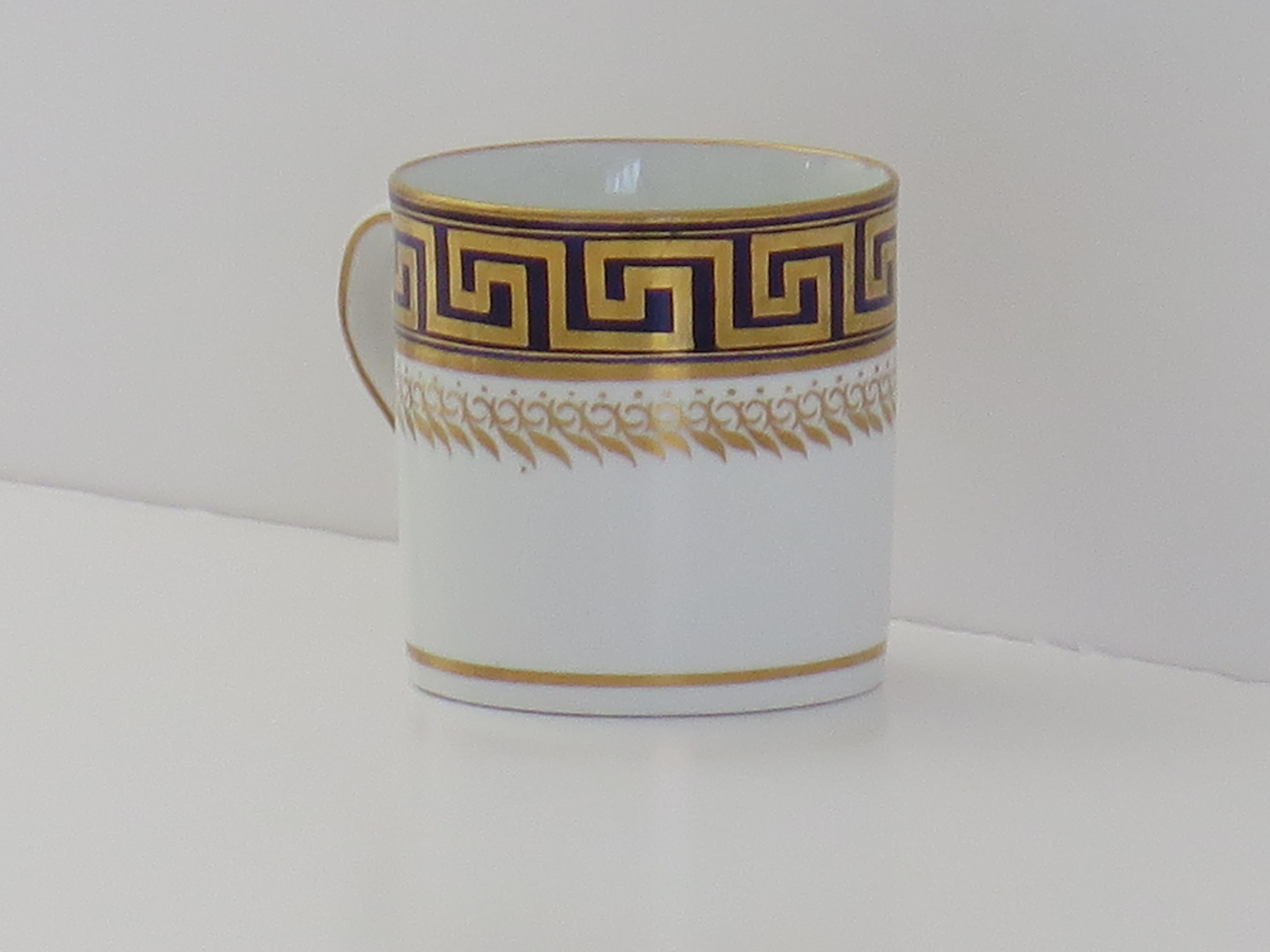 Canne à café Spode en porcelaine du début du 19e siècle à motif de clé grecque 742, vers 1810 en vente 1
