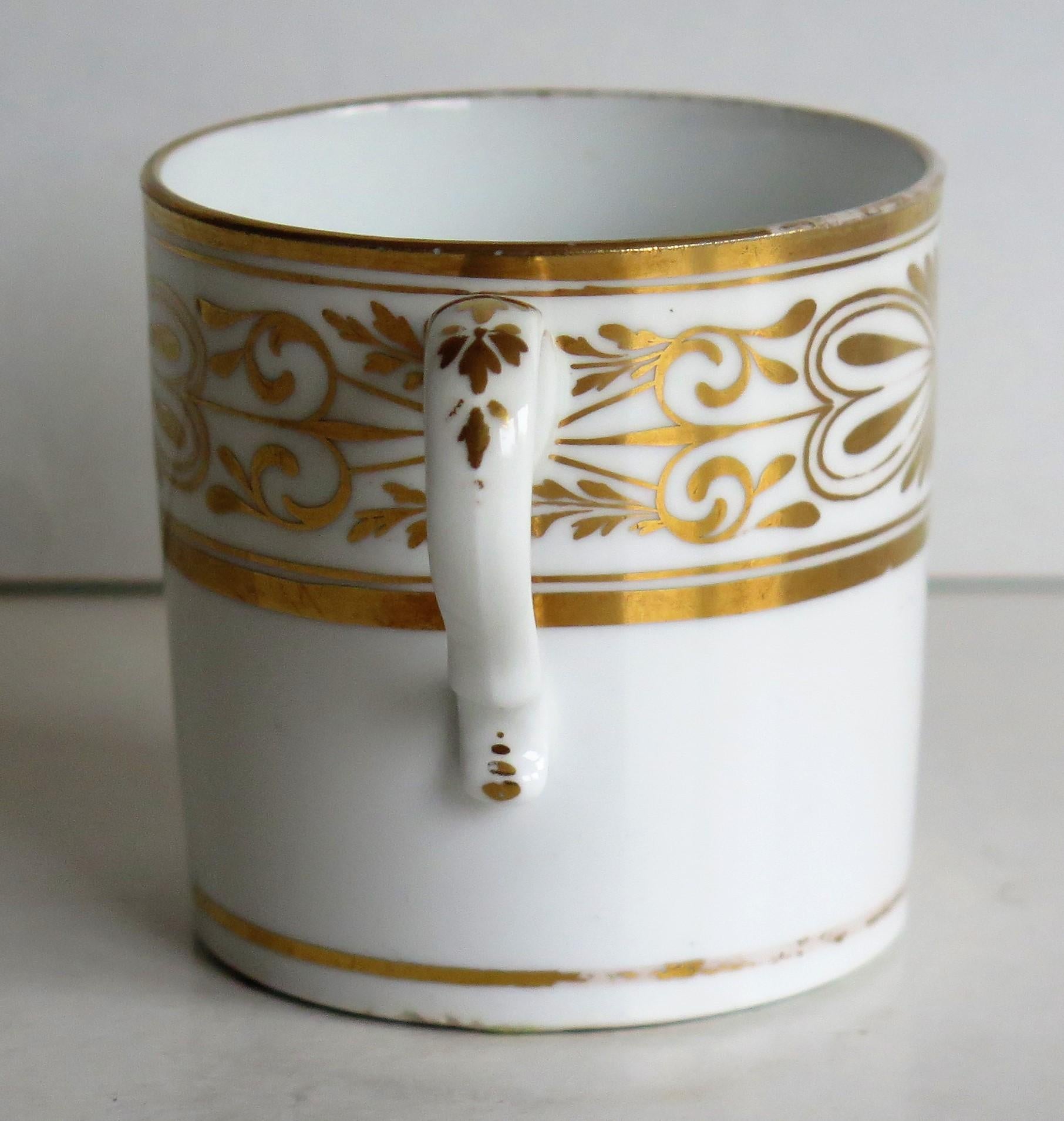 Early 19th Century Spode Porcelain Coffee Can Hand Gilded Pattern 1099, Ca 1810 For Sale 3