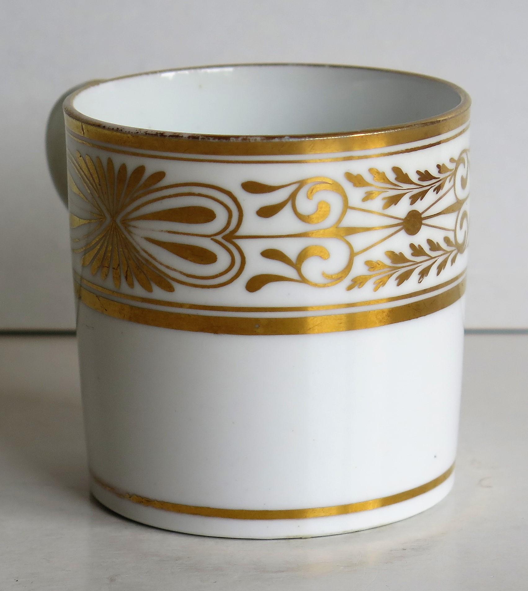 XIXe siècle Boîte à café en porcelaine Spode du début du 19e siècle, motif 1099 doré à la main, vers 1810 en vente