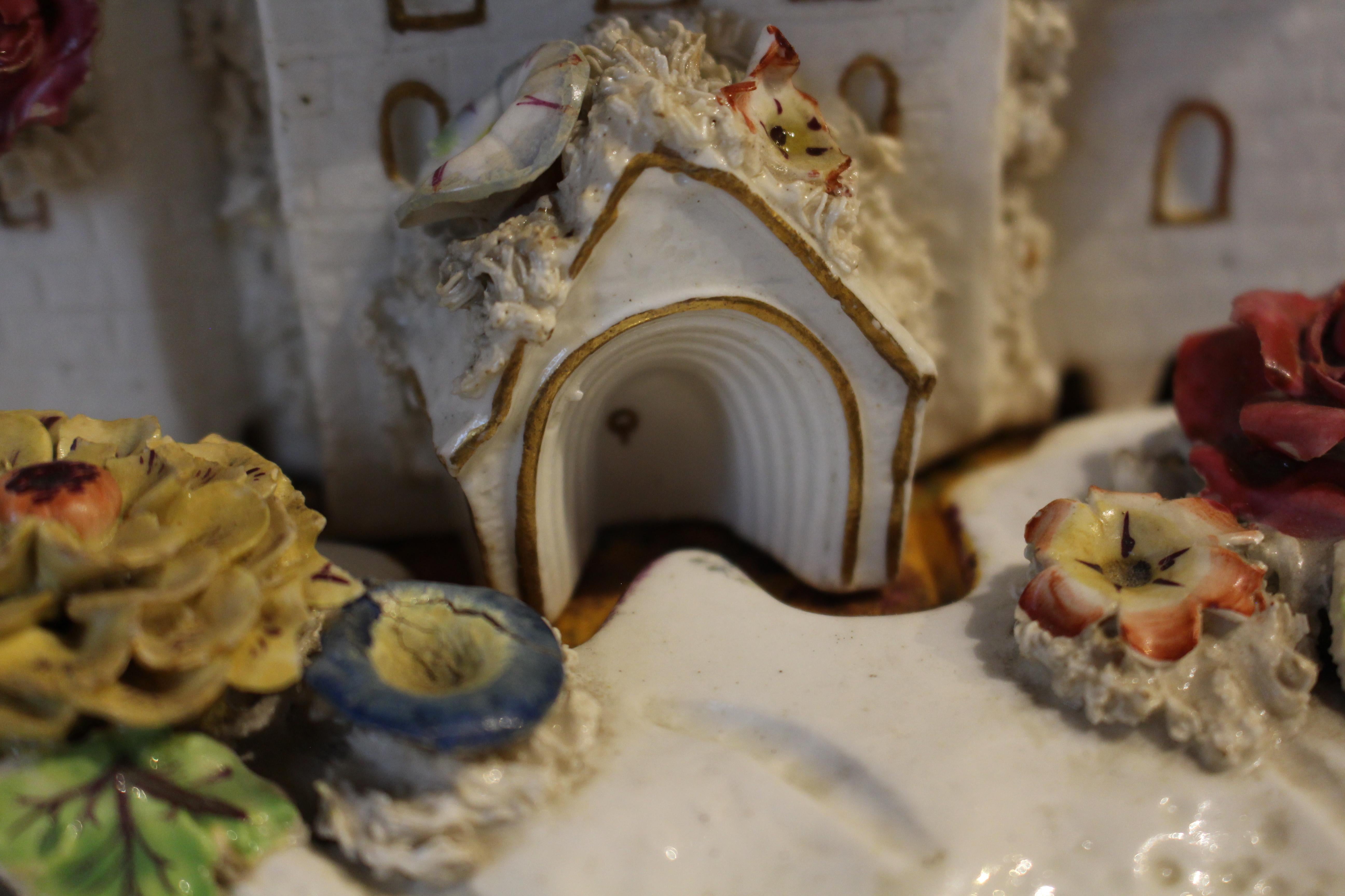 Early 19th Century Staffordshire Chimney Ornament For Sale 2