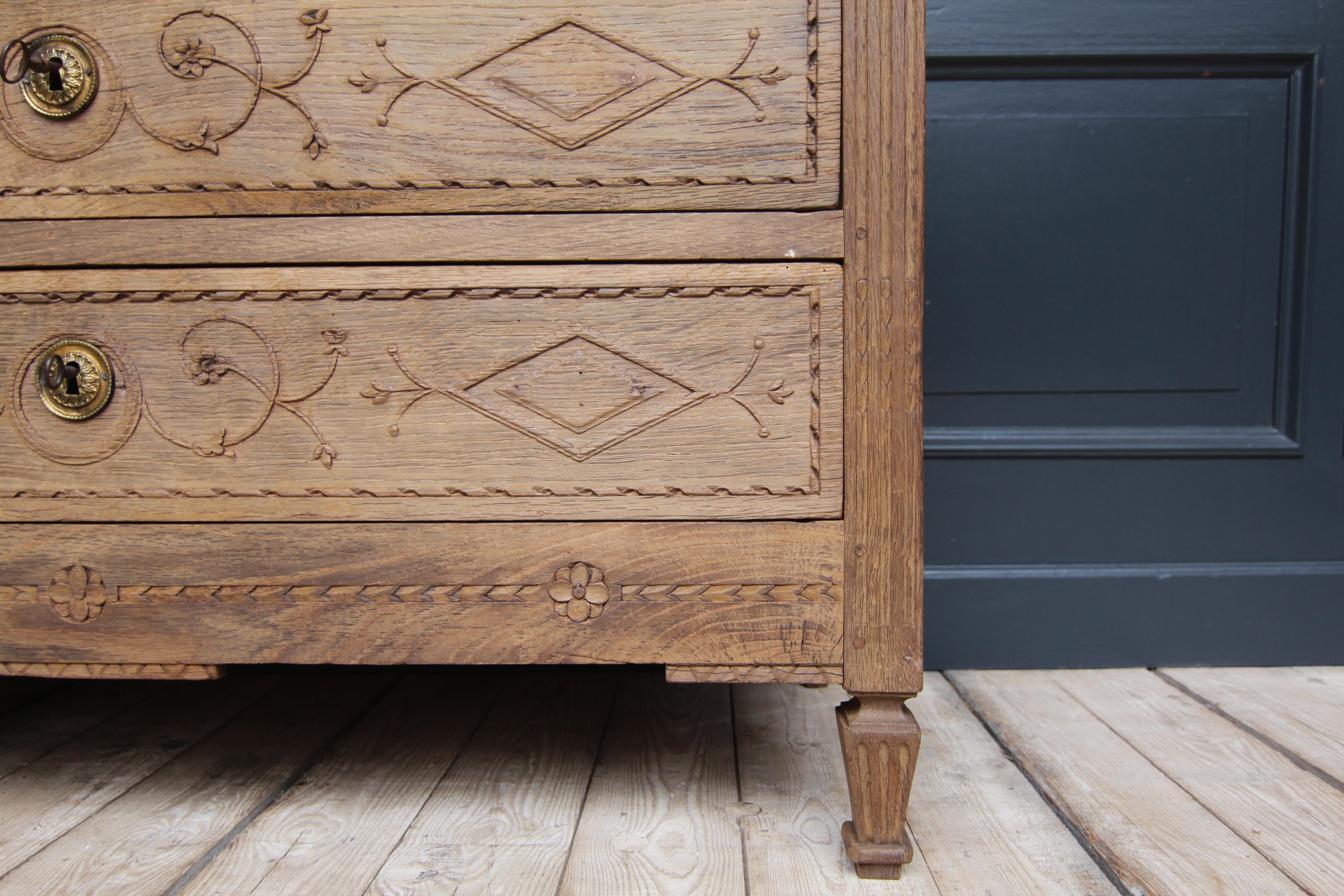 Early 19th Century Stripped Oak Louis XVI Chest of Drawers 5