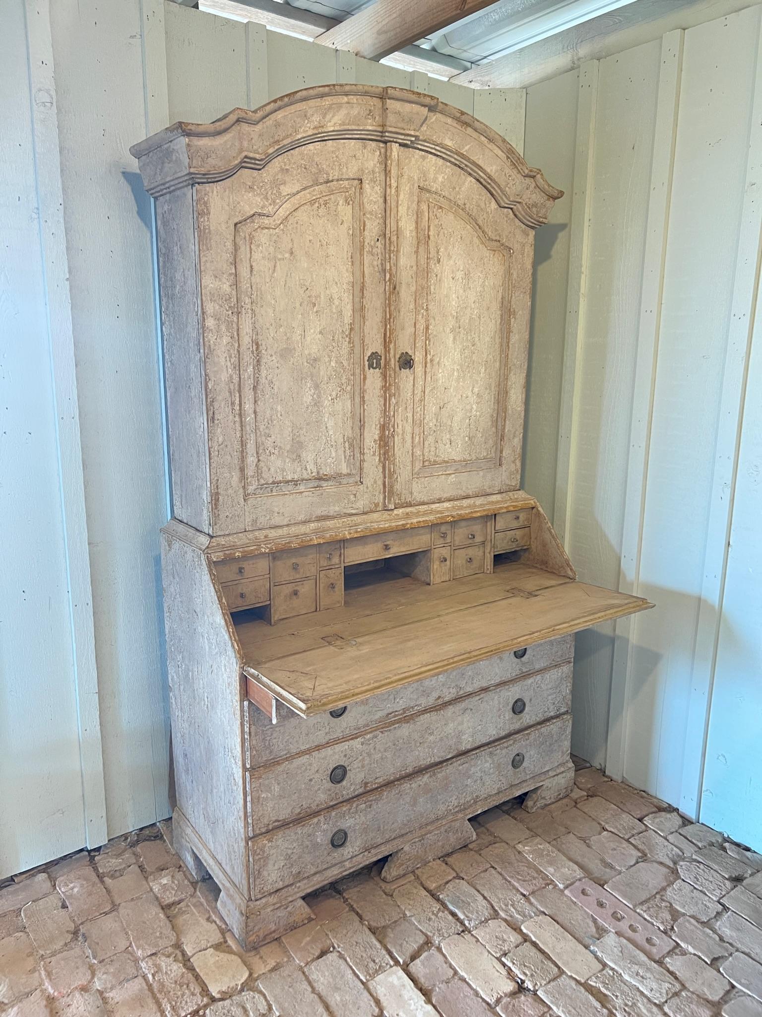 Early 19th Century Stunning Swedish Gustavian Secretary For Sale 7