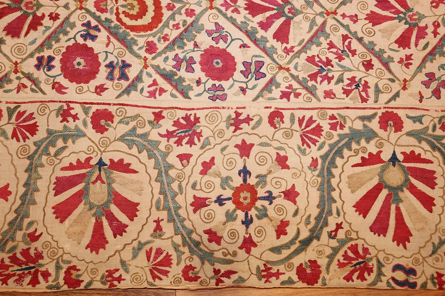 Early 19th Century Suzani Uzbek Textile. Size: 5 ft 4 in x 5 ft 7 in  3