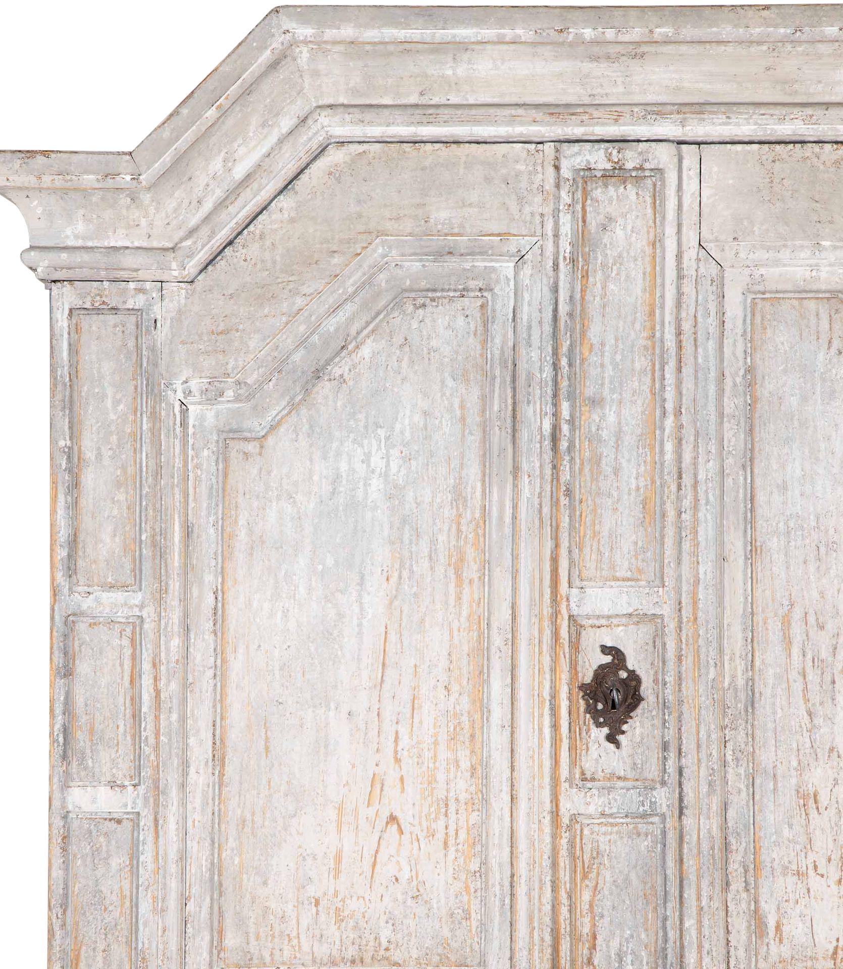 Early 19th Century Swedish Cabinet For Sale 1