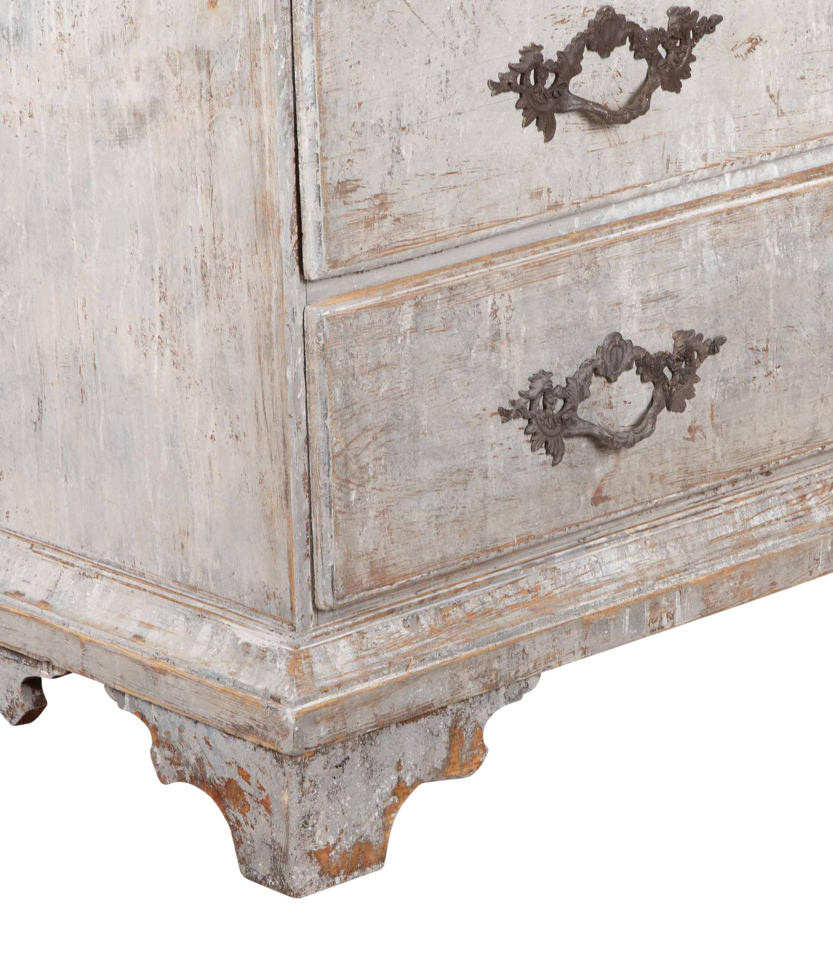 Early 19th Century Swedish Cabinet For Sale 4