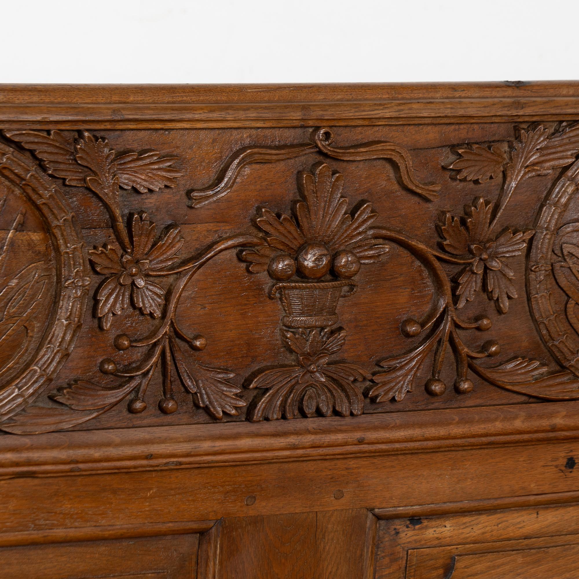 Panca svedese di Oak intagliata dei primi del XIX secolo in vendita 4