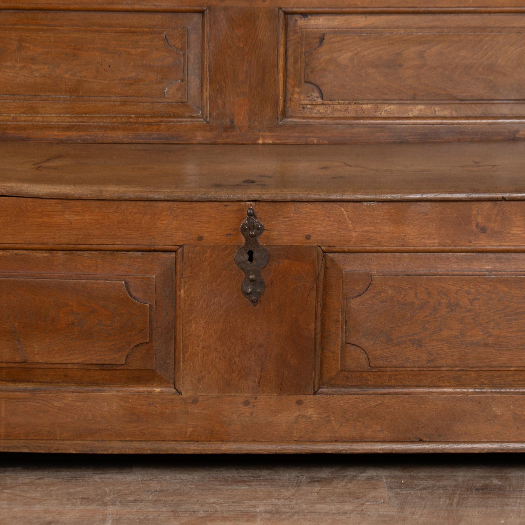 Panca svedese di Oak intagliata dei primi del XIX secolo in vendita 8