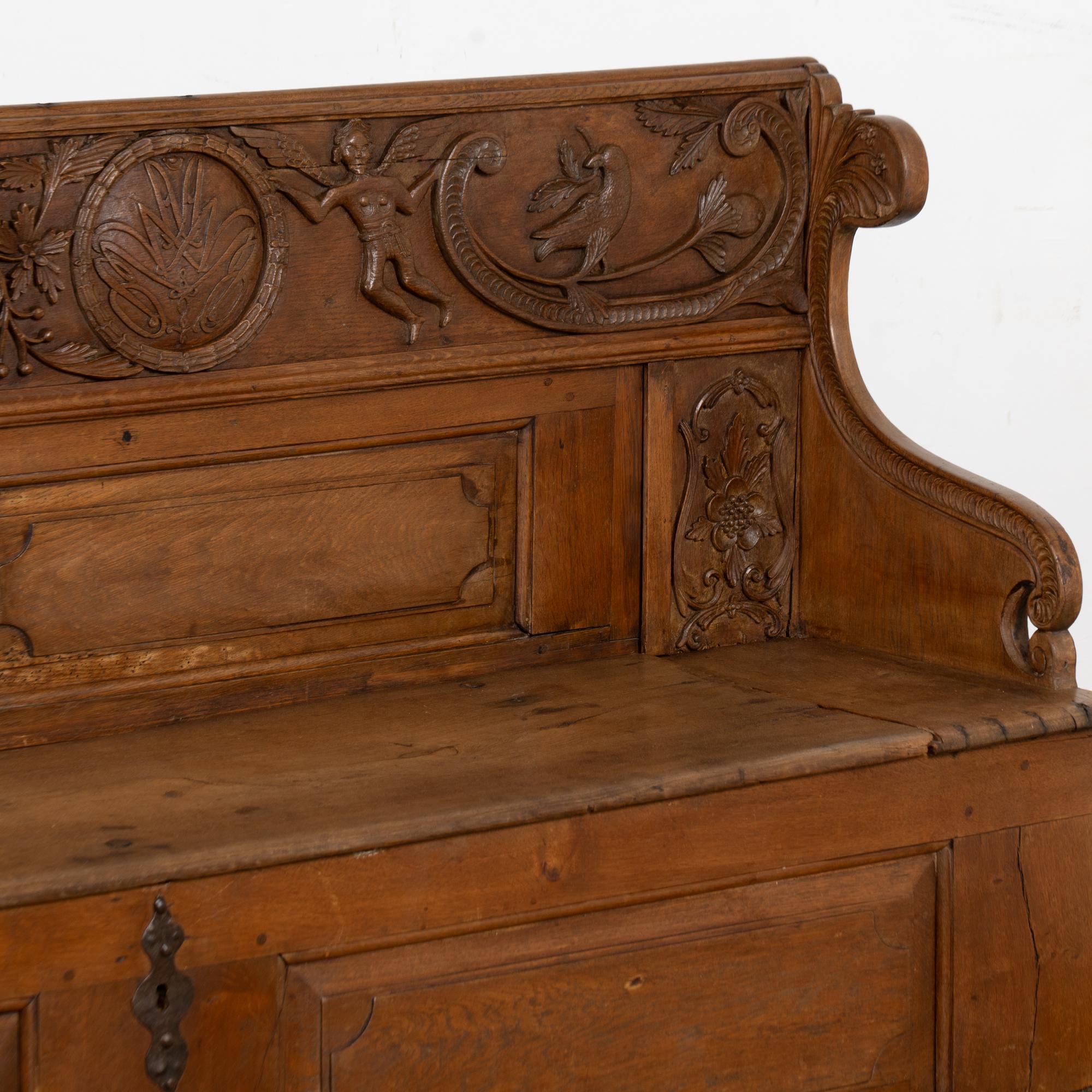 Panca svedese di Oak intagliata dei primi del XIX secolo in vendita 9