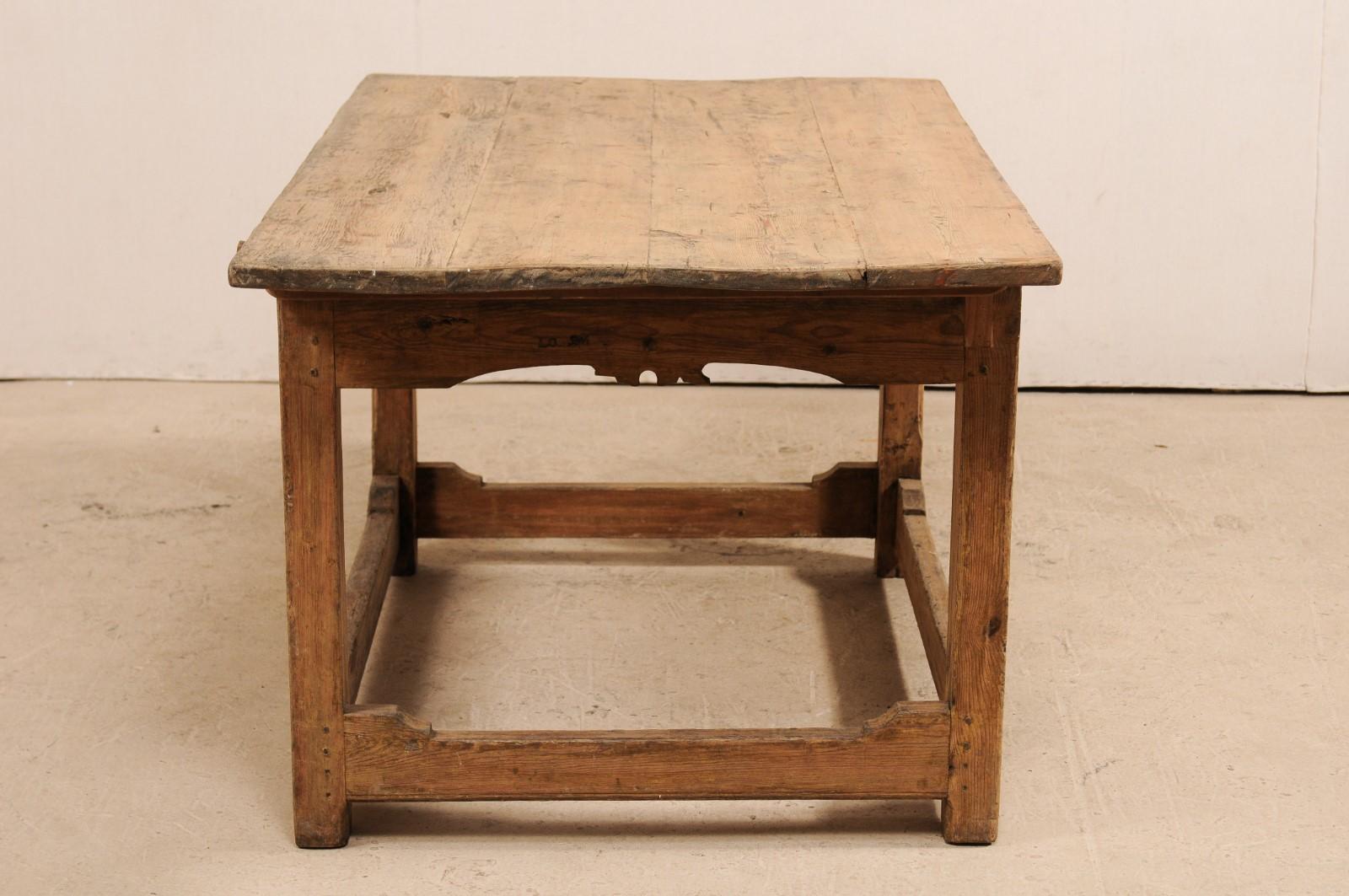 Early 19th Century Swedish Carved Wood Desk Table with Drawer For Sale 5