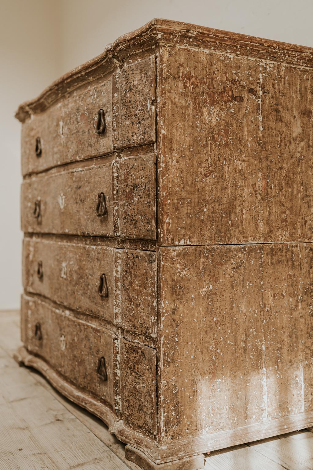 Early 19th Century Swedish Chest of Drawers 9