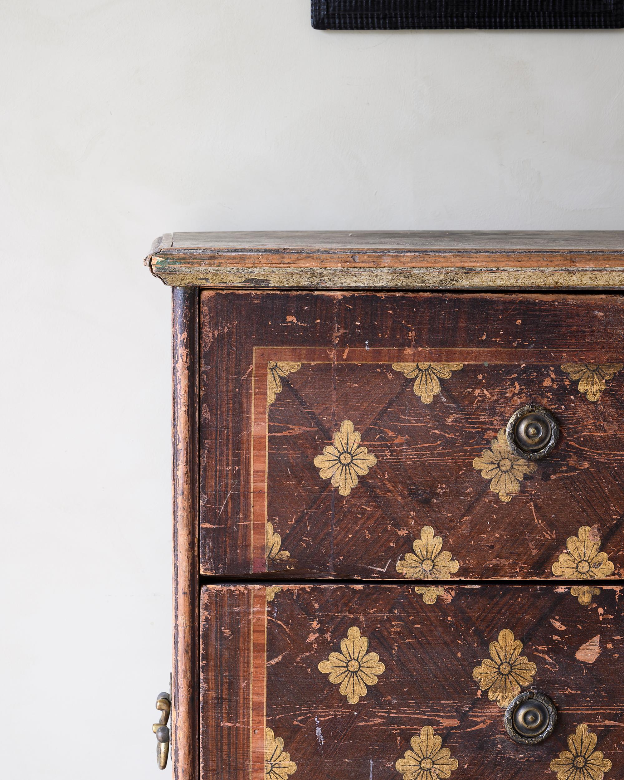 Hand-Crafted Remarkable early 19th Century Swedish Chest of Drawers 