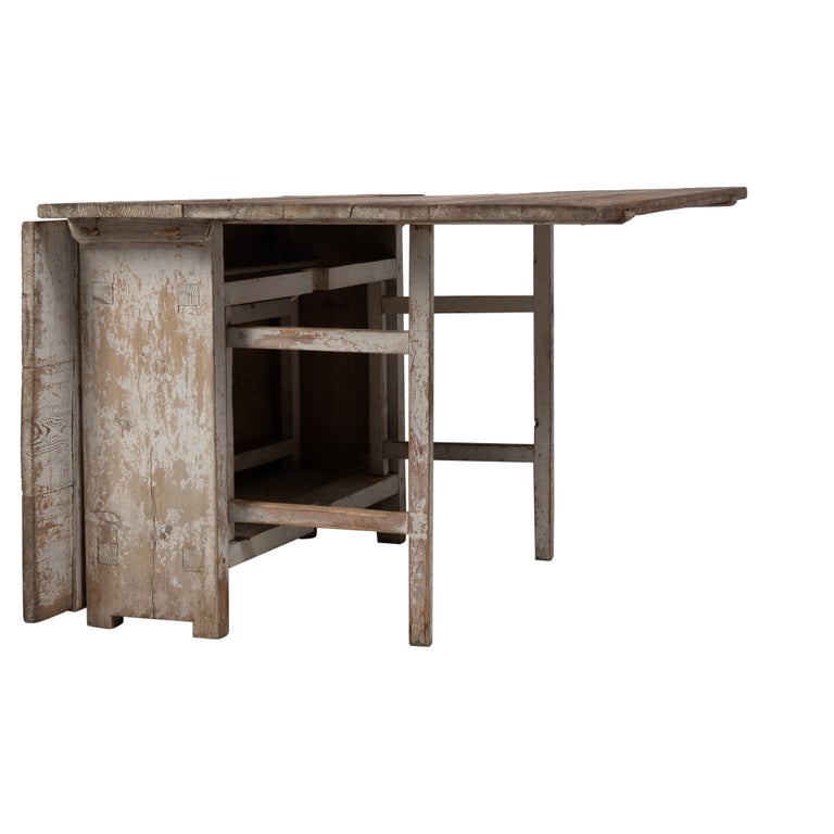 Schwedischer Landhaus-Tisch zum Ausklappen aus dem frühen 19. Jahrhundert im Angebot bei 1stDibs Deutschland