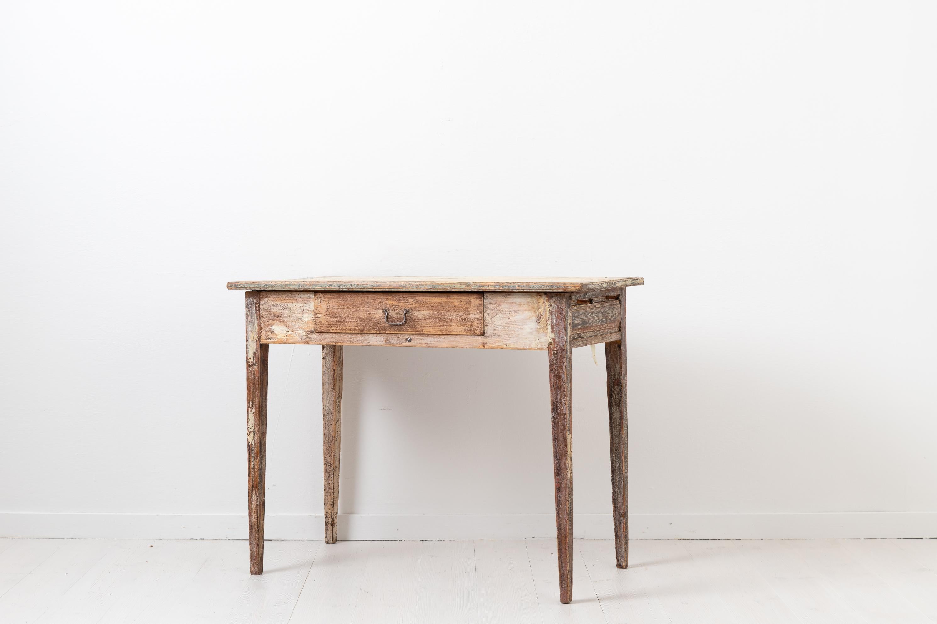 Early 19th Century Swedish Desk in Gustavian Style In Good Condition In Kramfors, SE