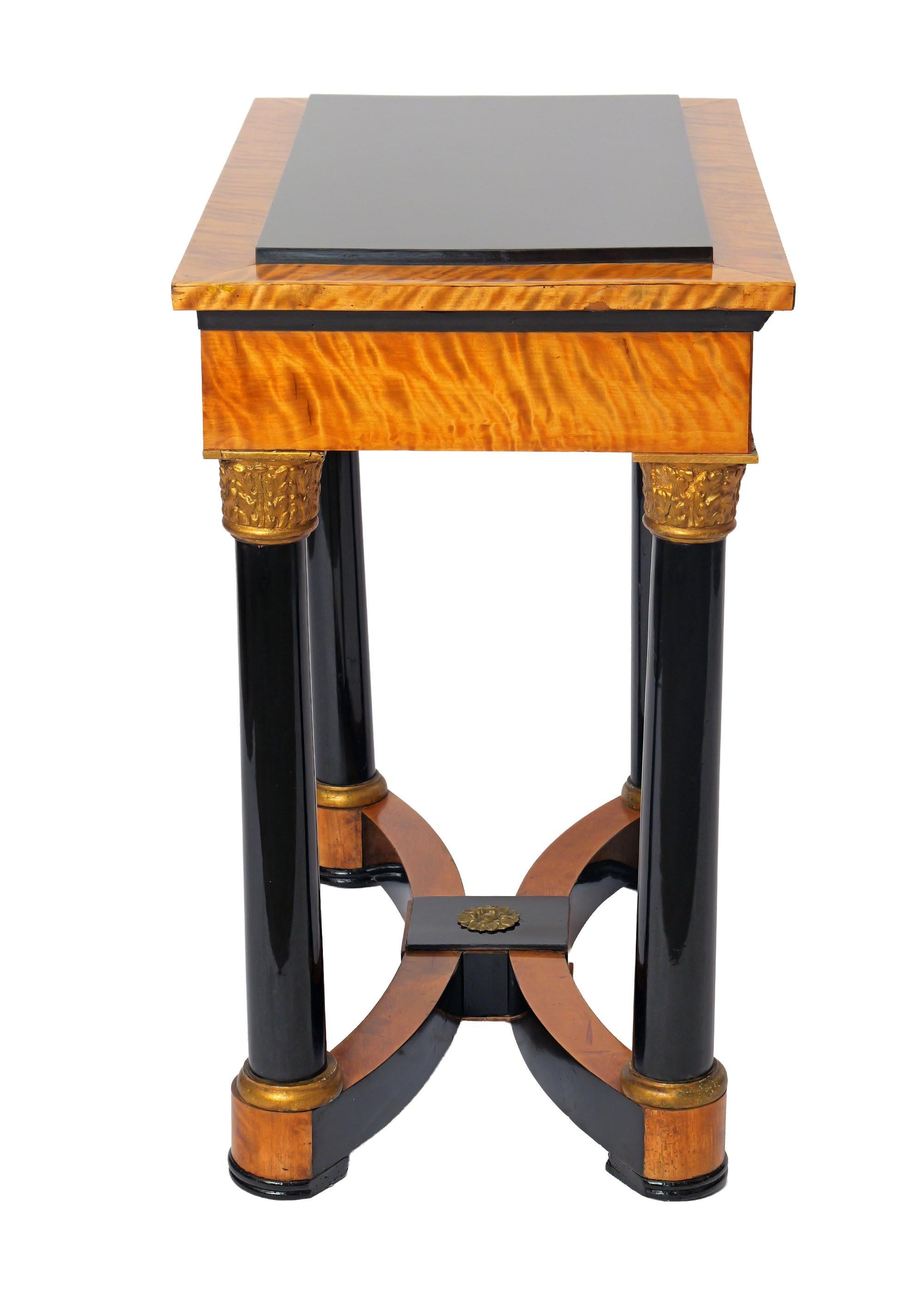 Early 19th Century Swedish Empire Console Table, Birch and ebonised wood In condizioni buone in vendita a Dresden, DE