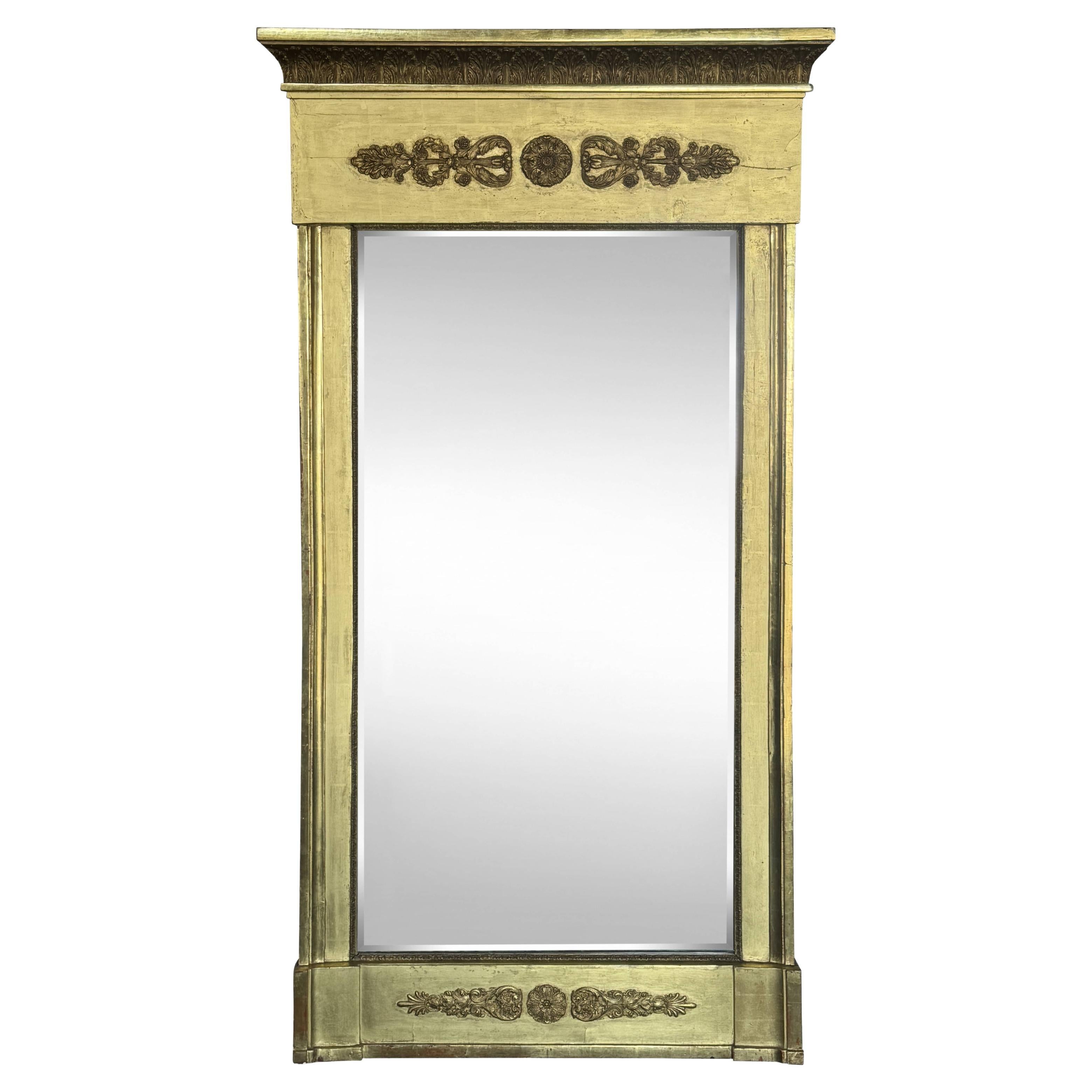 Schwedischer Empire-Pfeilerspiegel aus Goldholz, frühes 19.