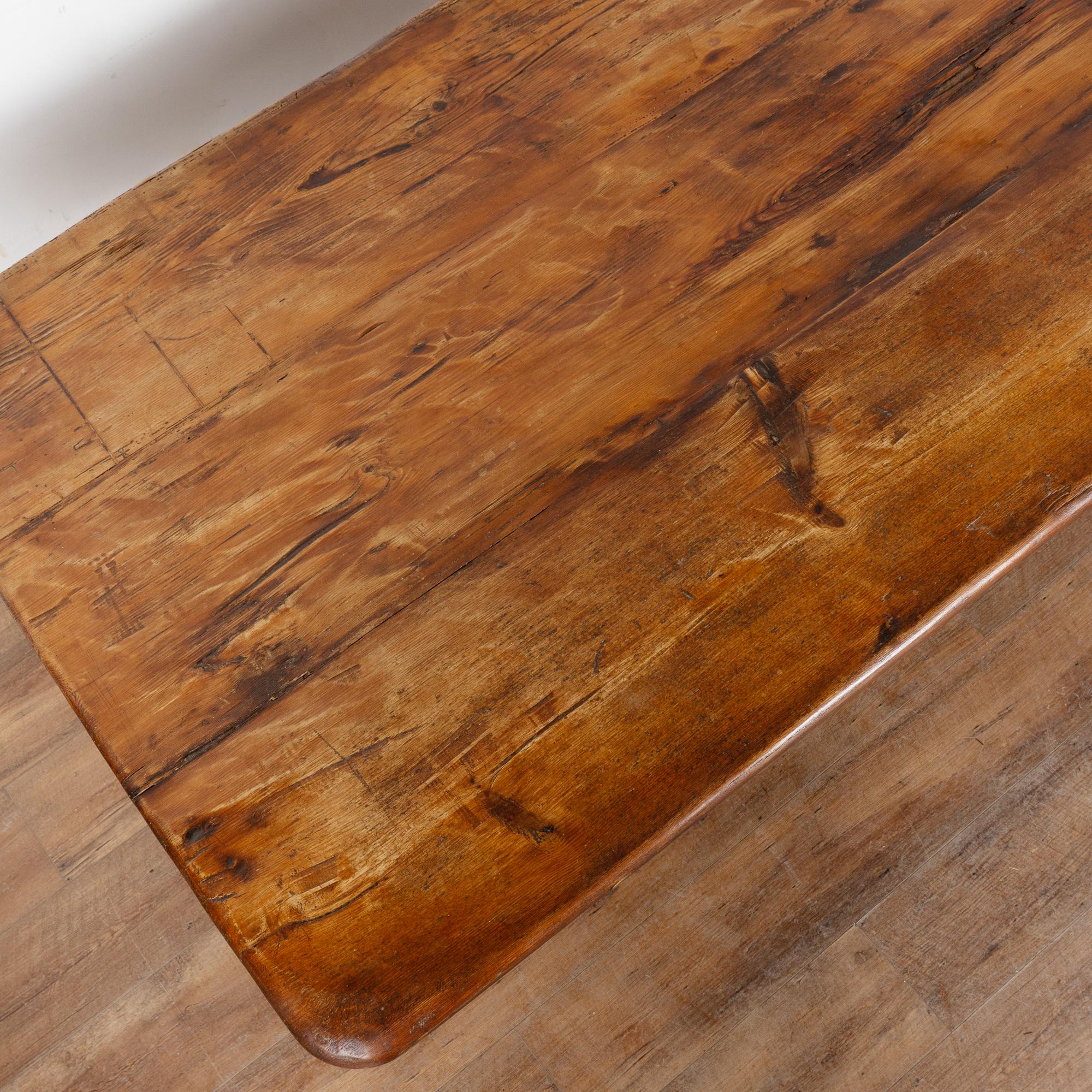 Tavolo da fattoria svedese dell'inizio del XIX secolo In condizioni buone in vendita a Round Top, TX