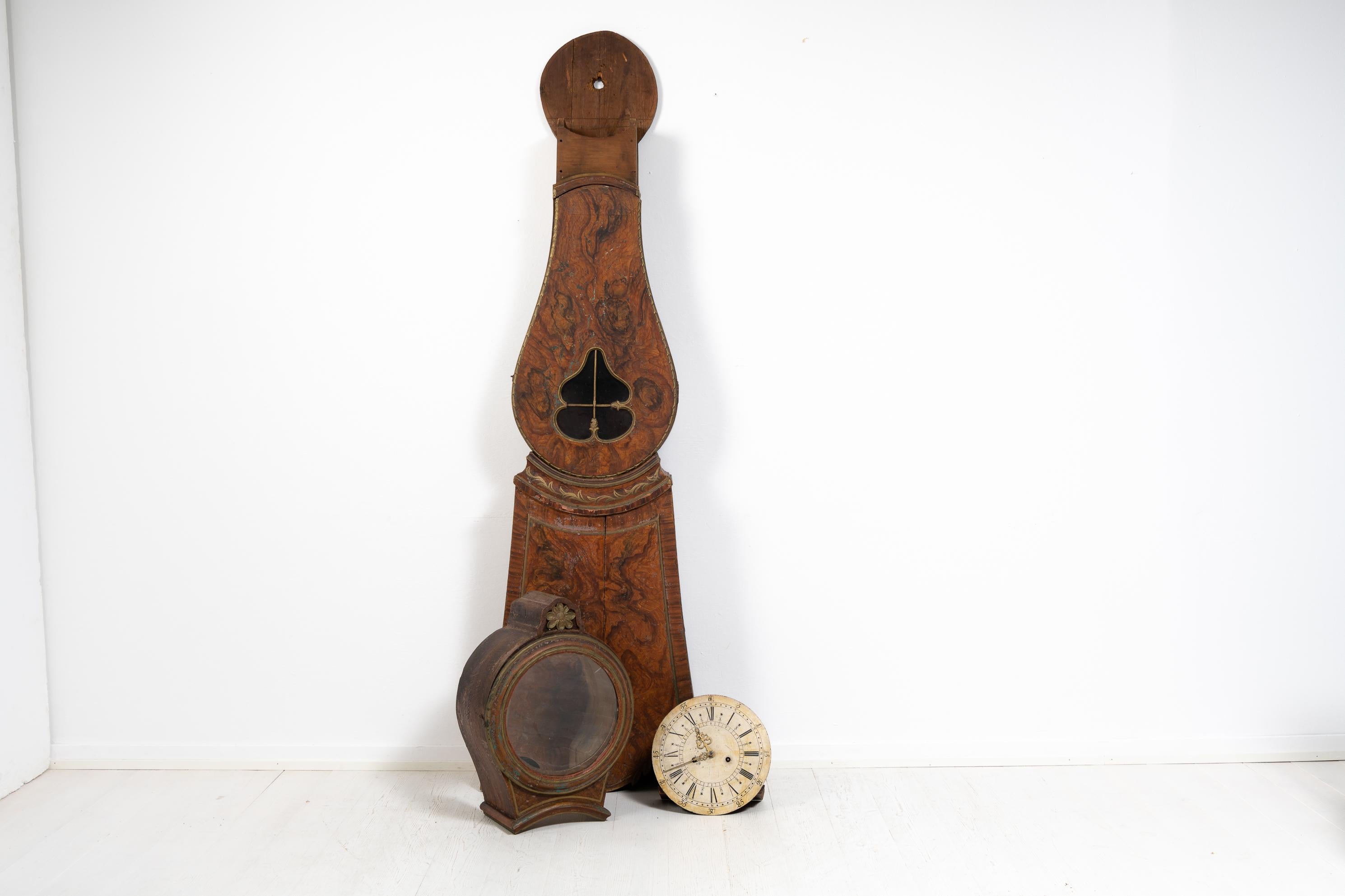 XIXe siècle Genuine horloge suédoise d'antiquités nord-suédoise ancienne et inhabituelle à long boîtier en vente