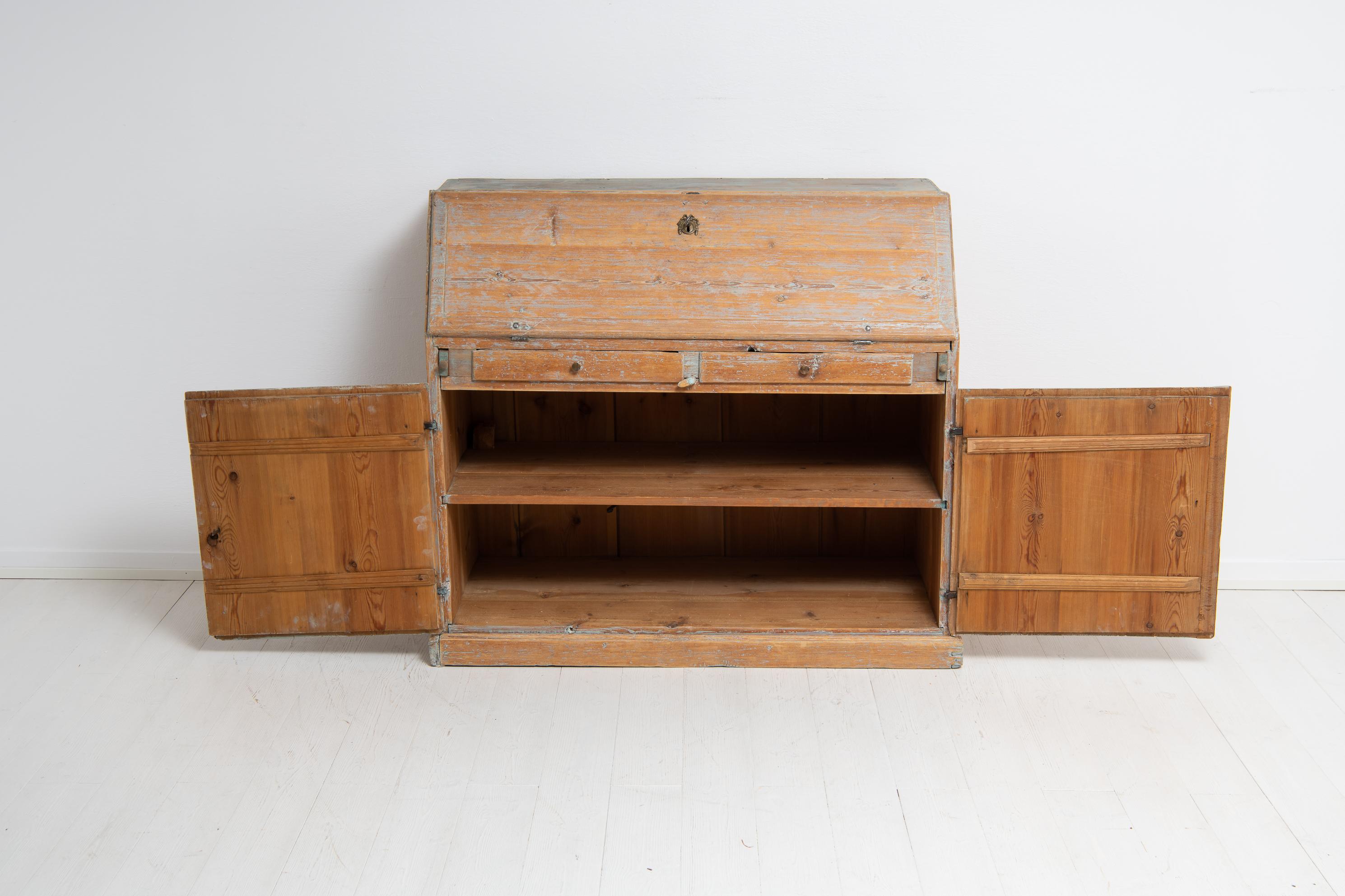 Early 19th Century Swedish Folk Art Country Secretary Desk For Sale 1