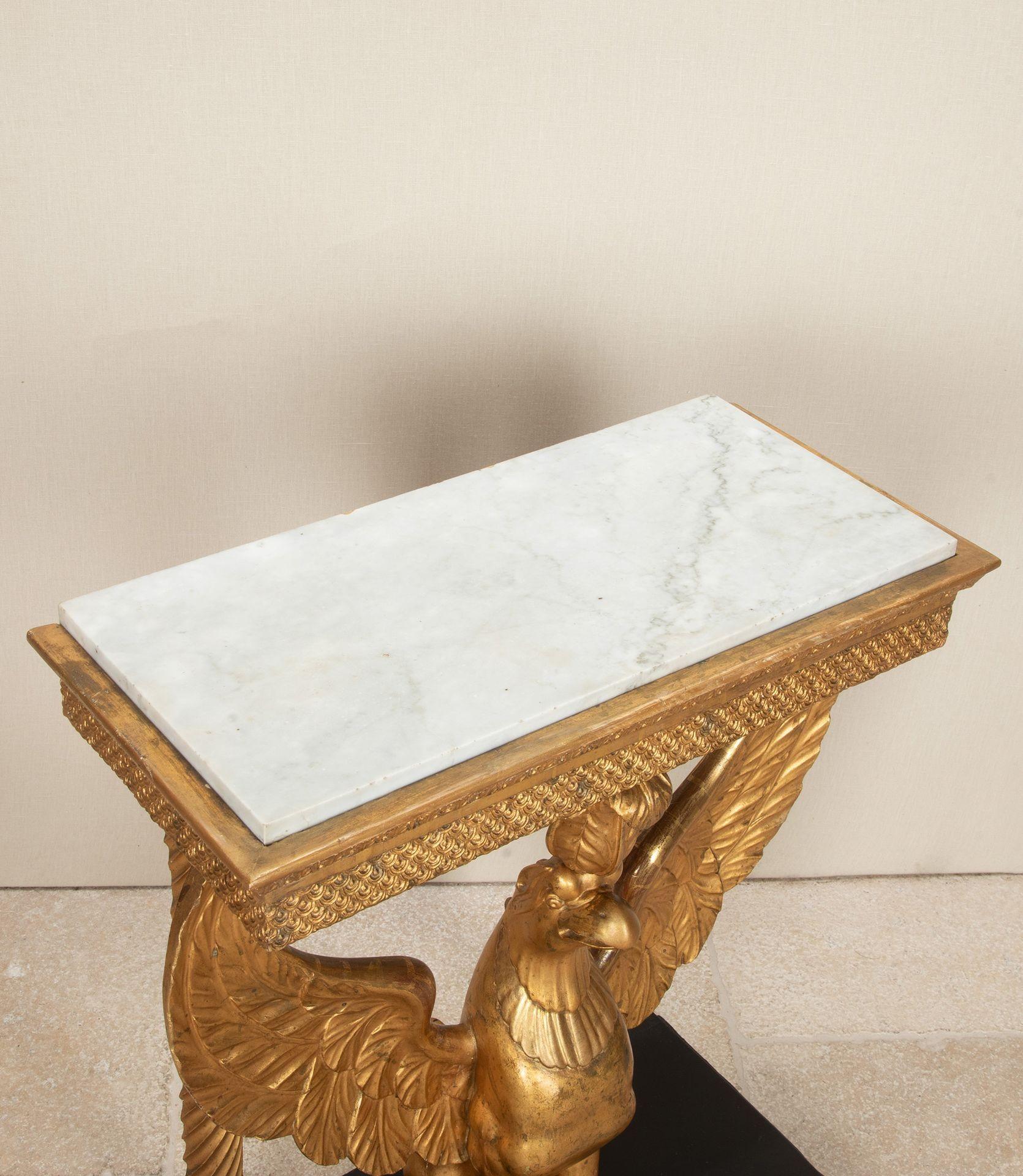 XIXe siècle Table console en bois doré suédois du début du 19e siècle en vente