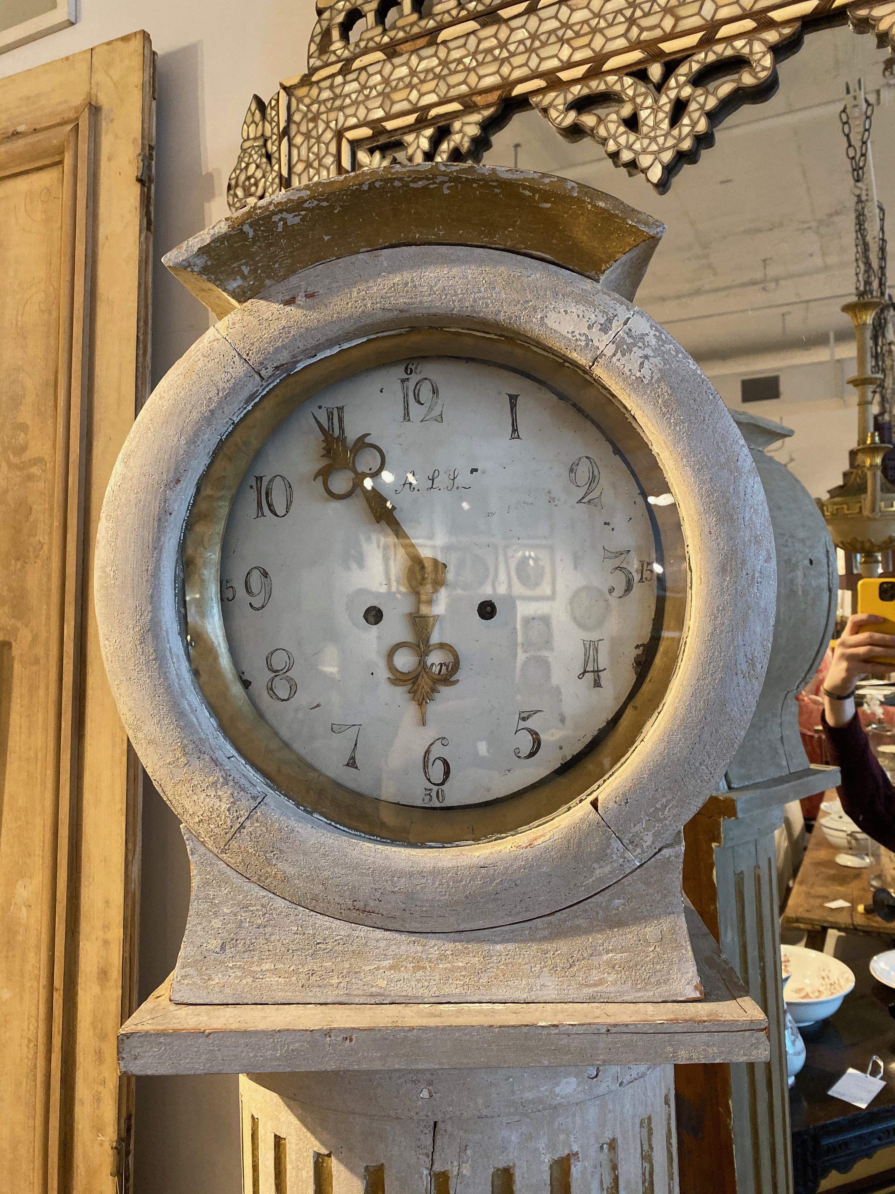 Early 19th Century Swedish Grandfather Clock In Good Condition For Sale In Boston, MA