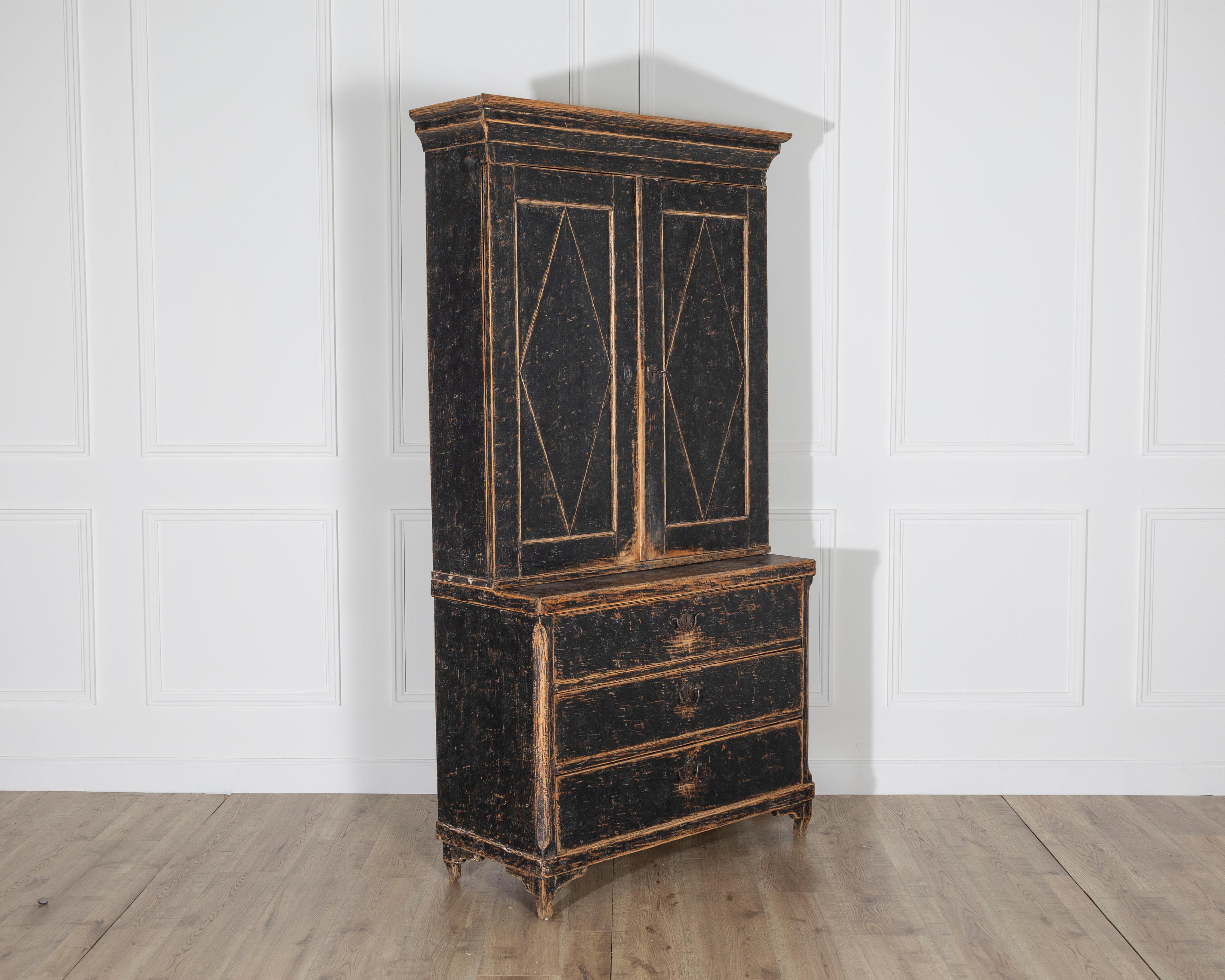 Pine Early 19th Century Swedish Gustavian Cabinet from Värmland, Repainted in Black For Sale