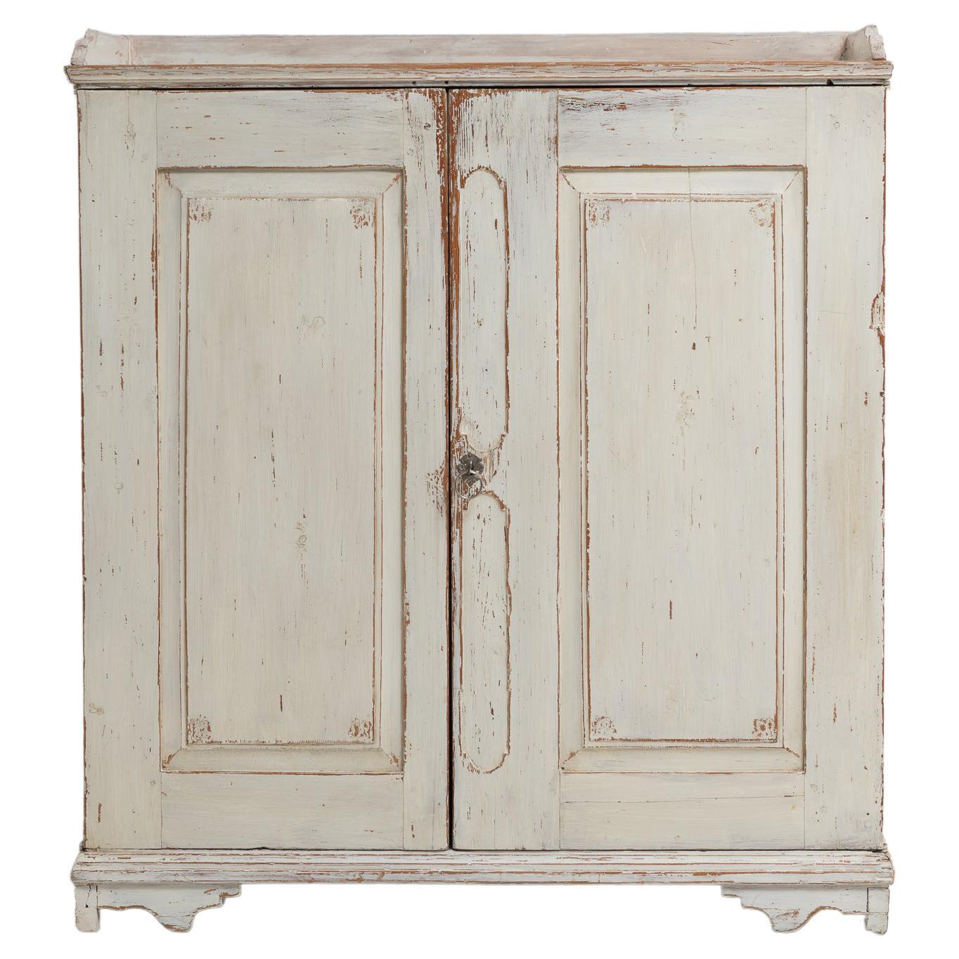 Early 19th Century Swedish Gustavian Country Sideboard