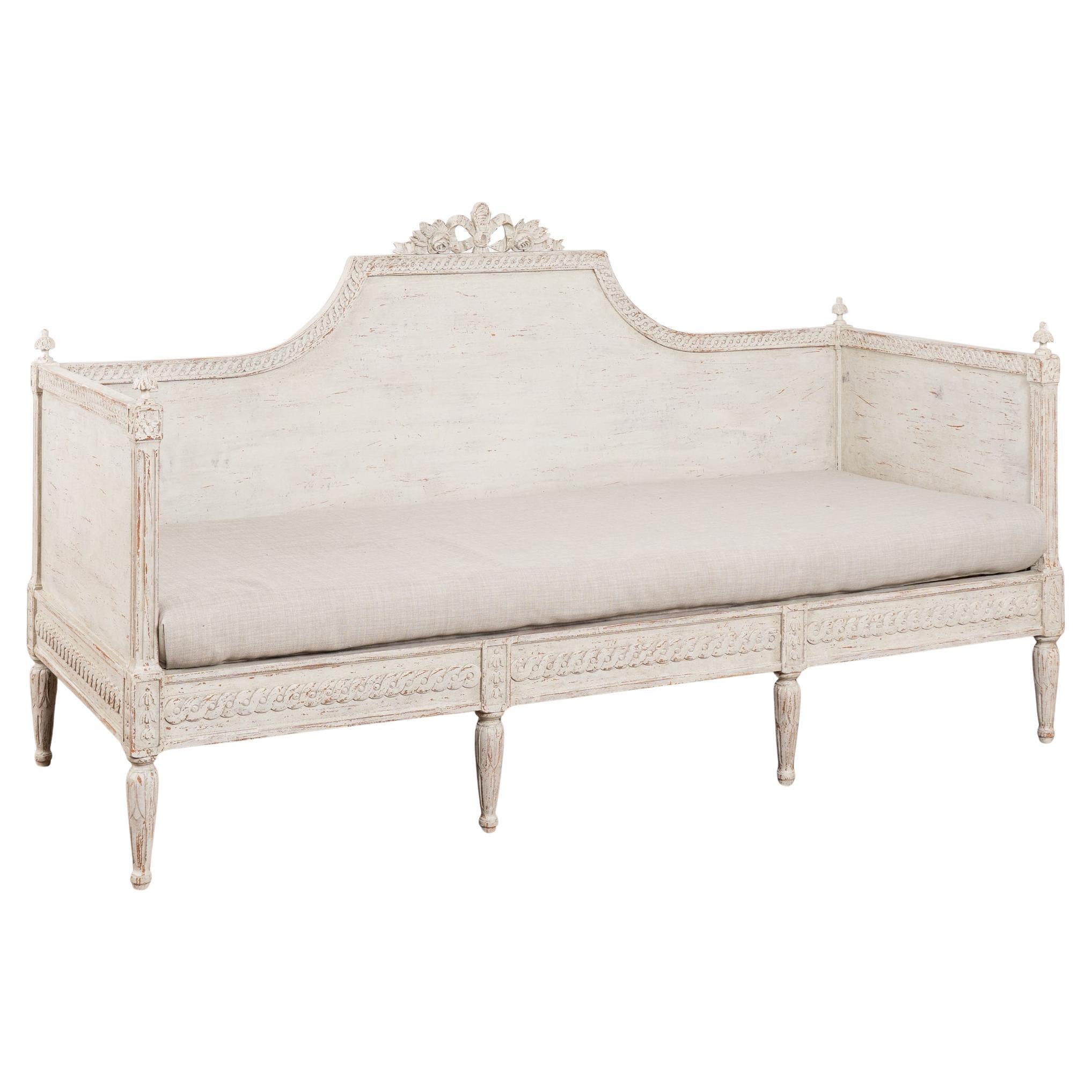 Early 19th Century Swedish Gustavian Gray Settee Bench For Sale