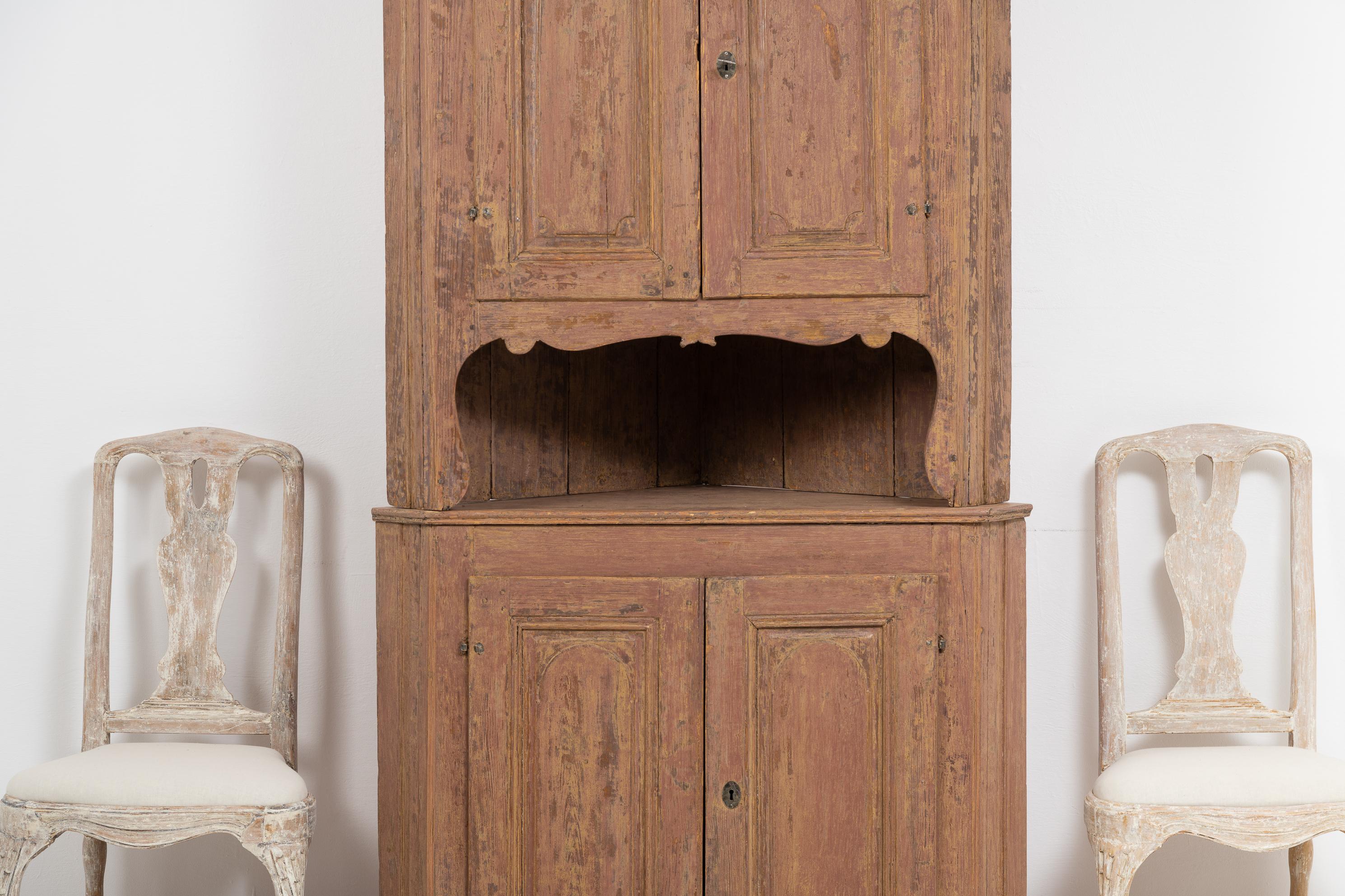 Early 19th Century Swedish Gustavian Neoclassic Corner Cabinet 3
