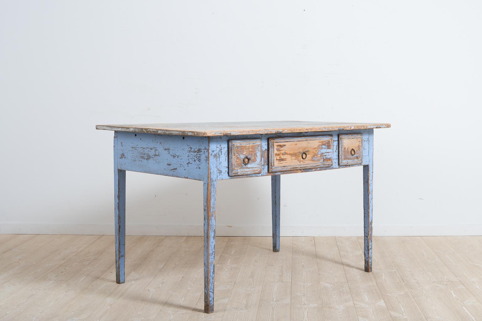 Early 19th Century Swedish Blue Gustavian Table or Desk In Good Condition In Kramfors, SE