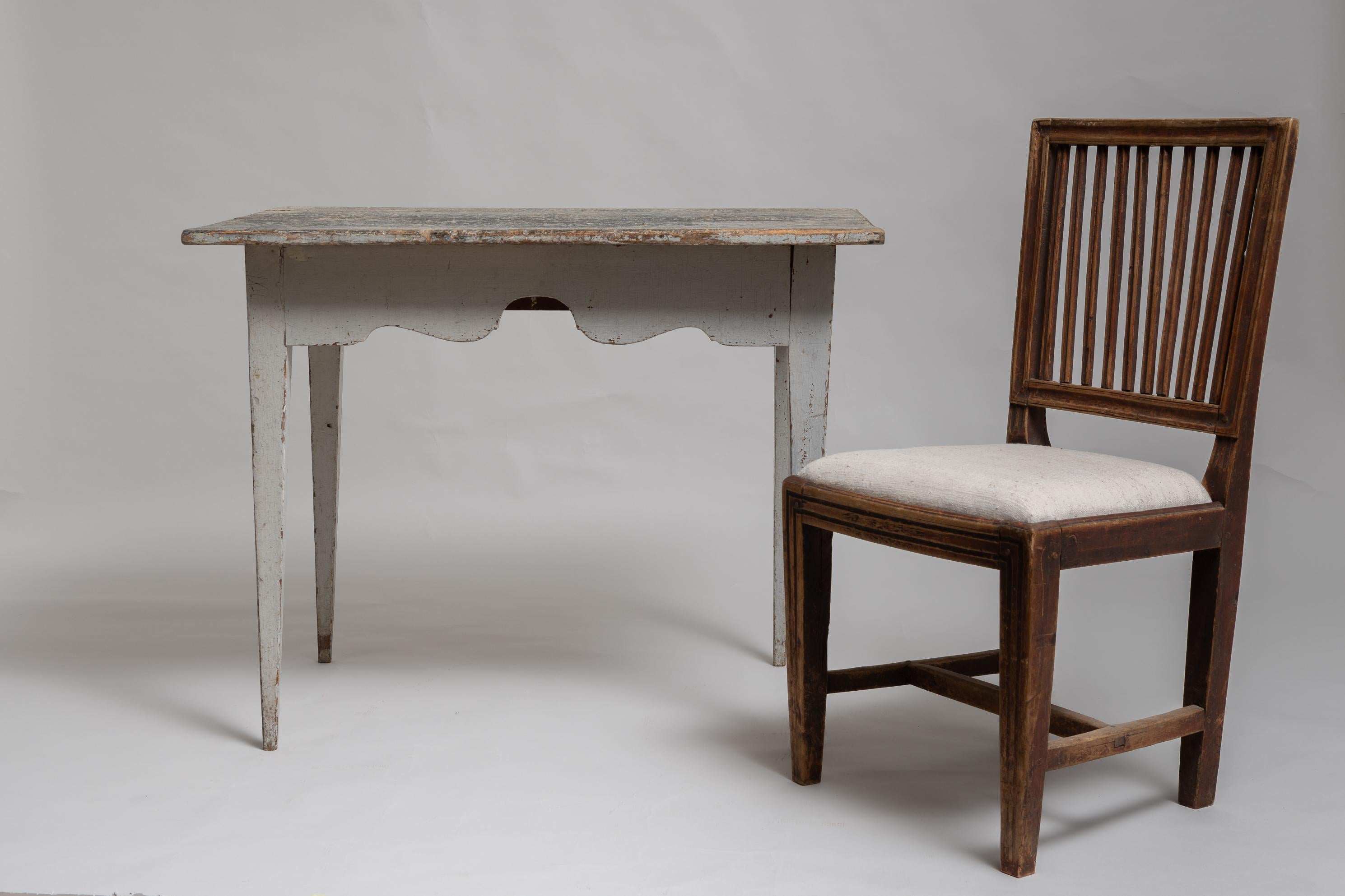 Early 19th Century Swedish Gustavian Pine Wall Table For Sale 6
