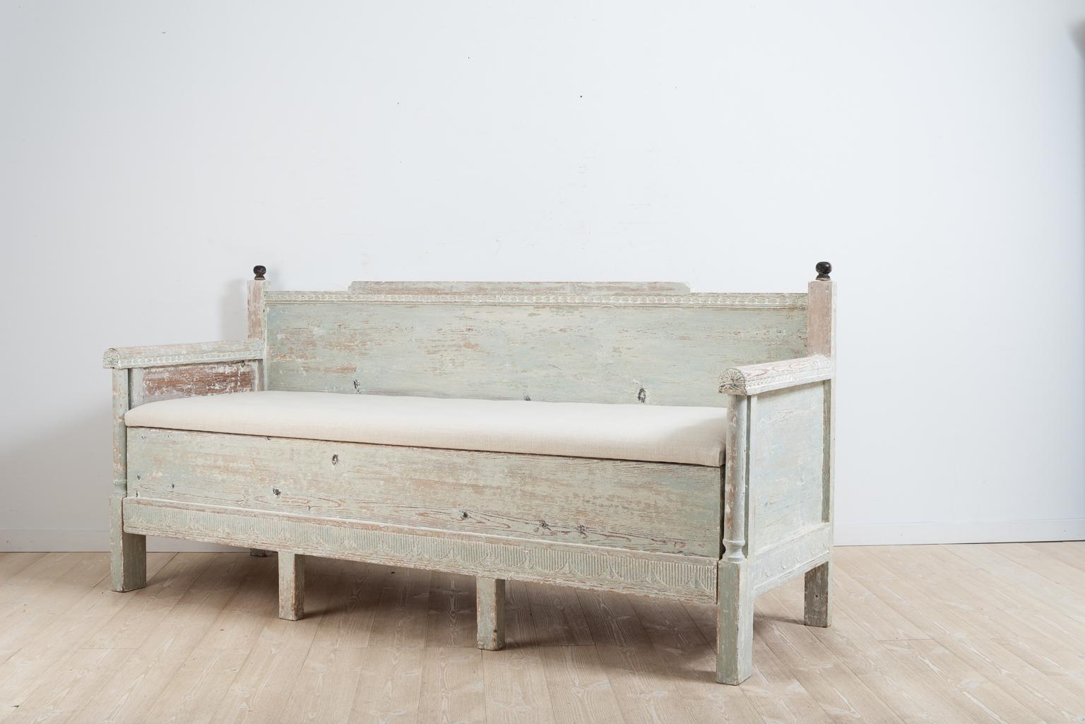 Early 19th Century Swedish Gustavian Provincial Sofa In Good Condition In Kramfors, SE