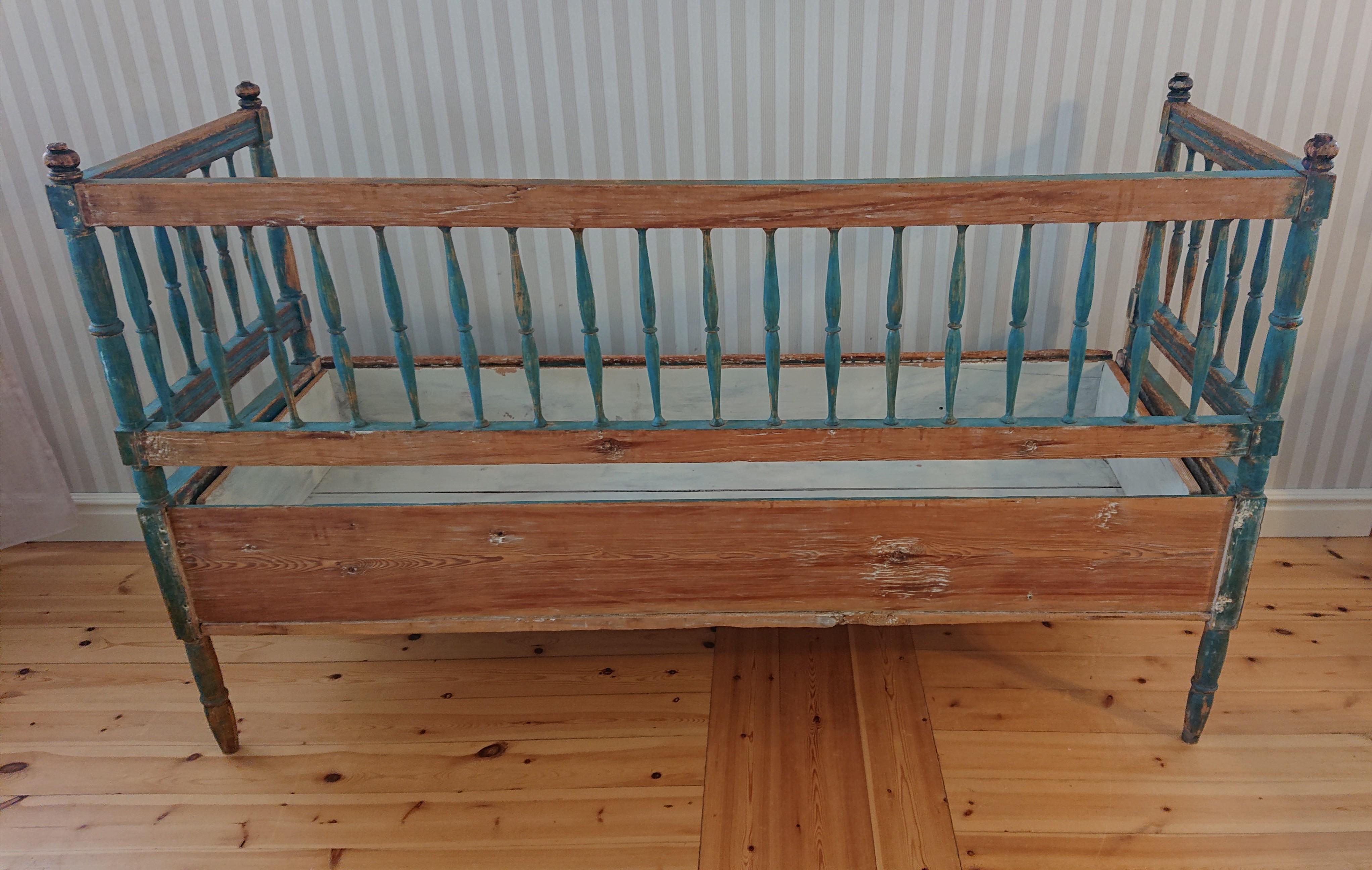 Early 19th Century Swedish Antique Rustic  Gustavian Sofa with Original paint  For Sale 15