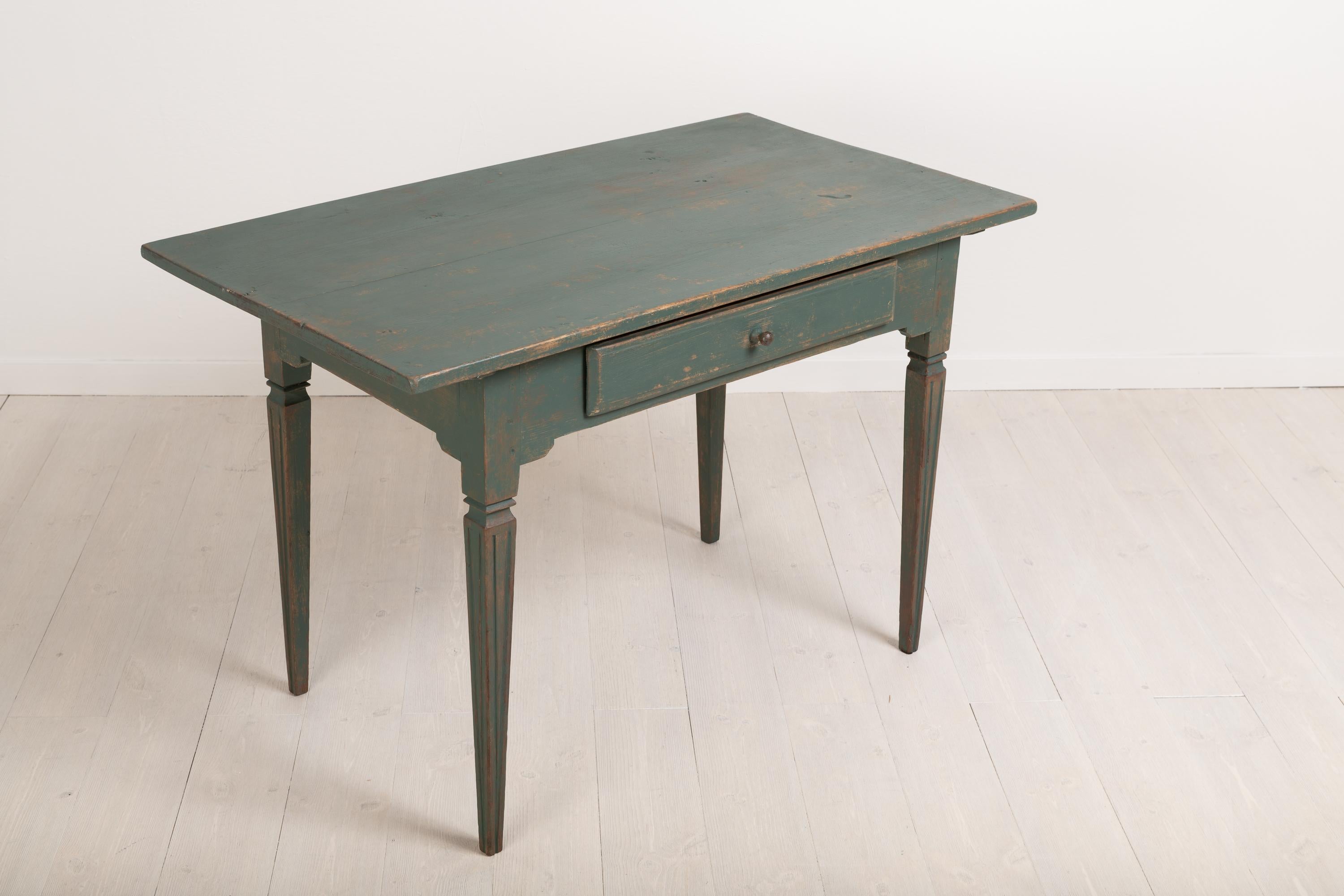 Early 19th Century Swedish Gustavian Side Table 4