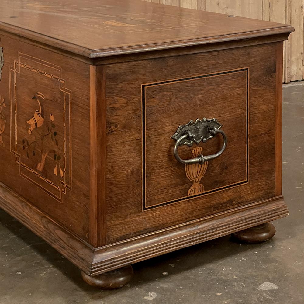 Early 19th Century Swedish Inlaid Trunk with Marquetry For Sale 11