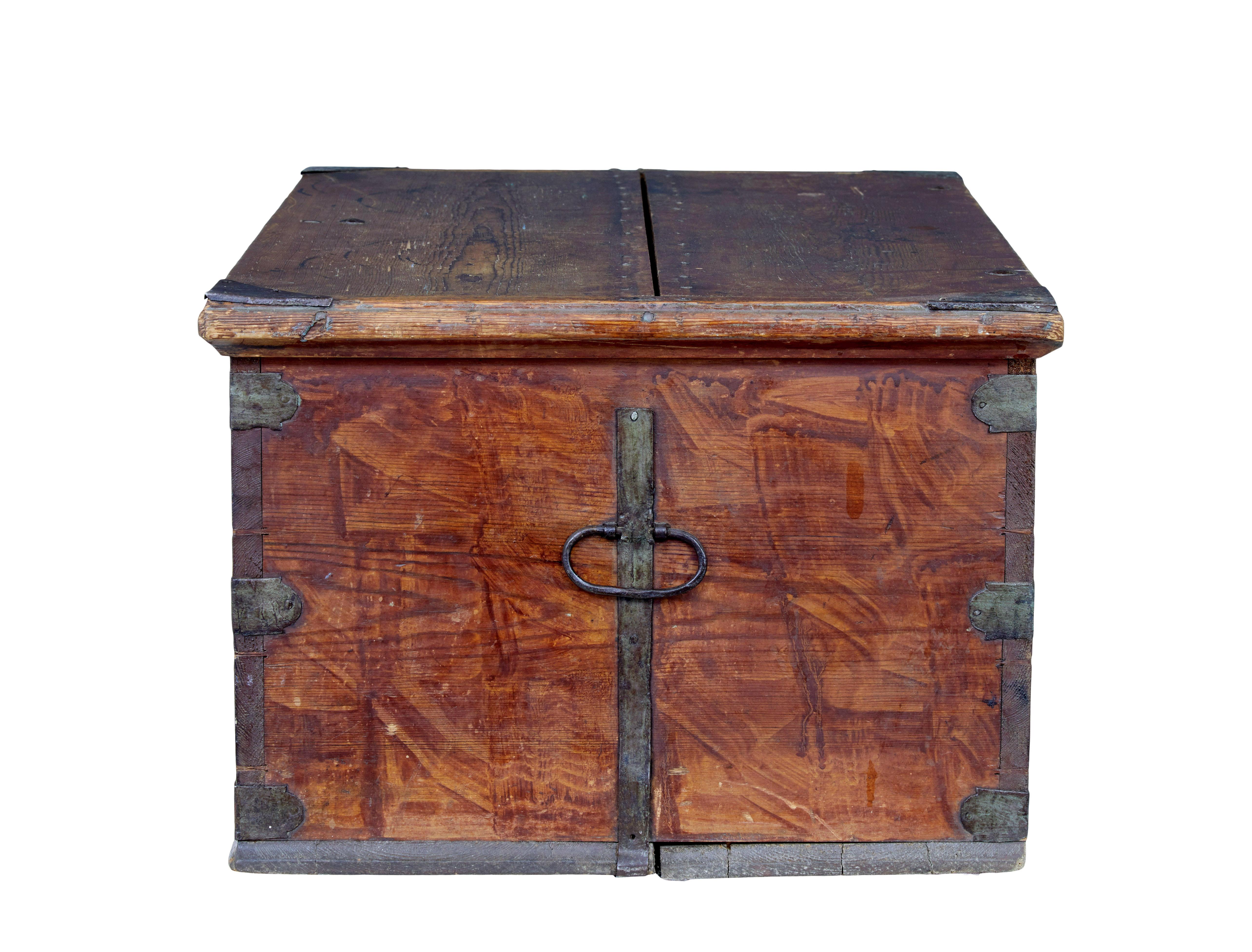 19th Century Early 19th century Swedish painted blanket box