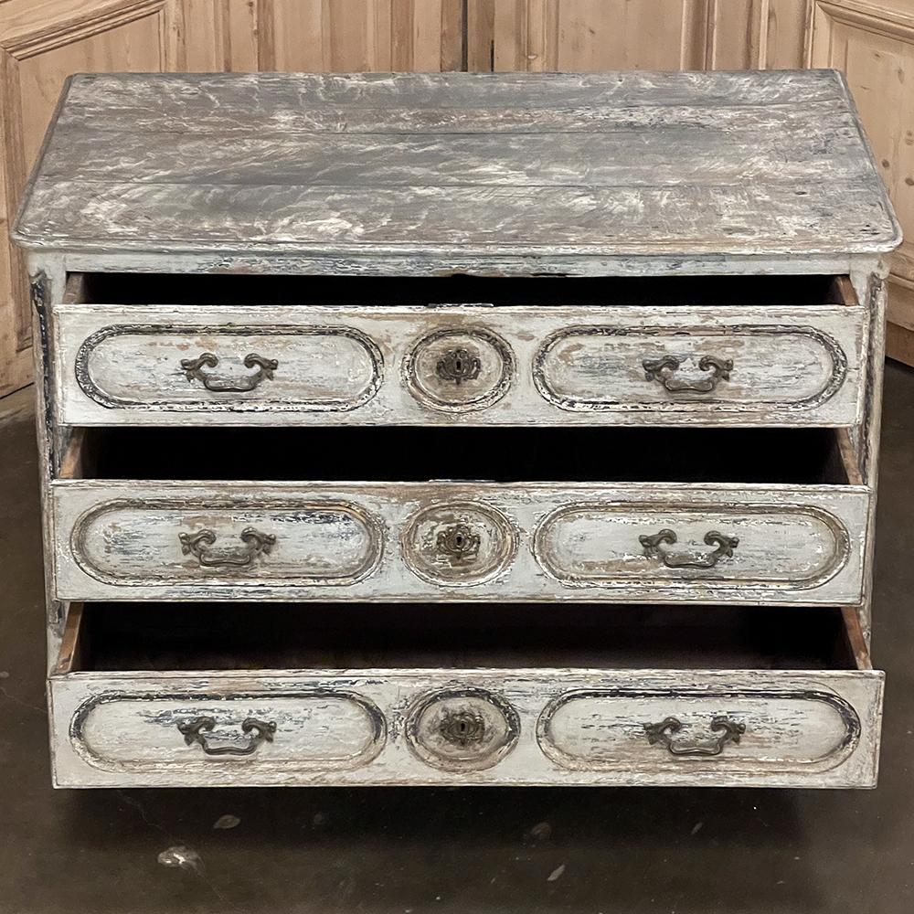 Hand-Crafted Early 19th Century Swedish Painted Commode, Chest of Drawers For Sale