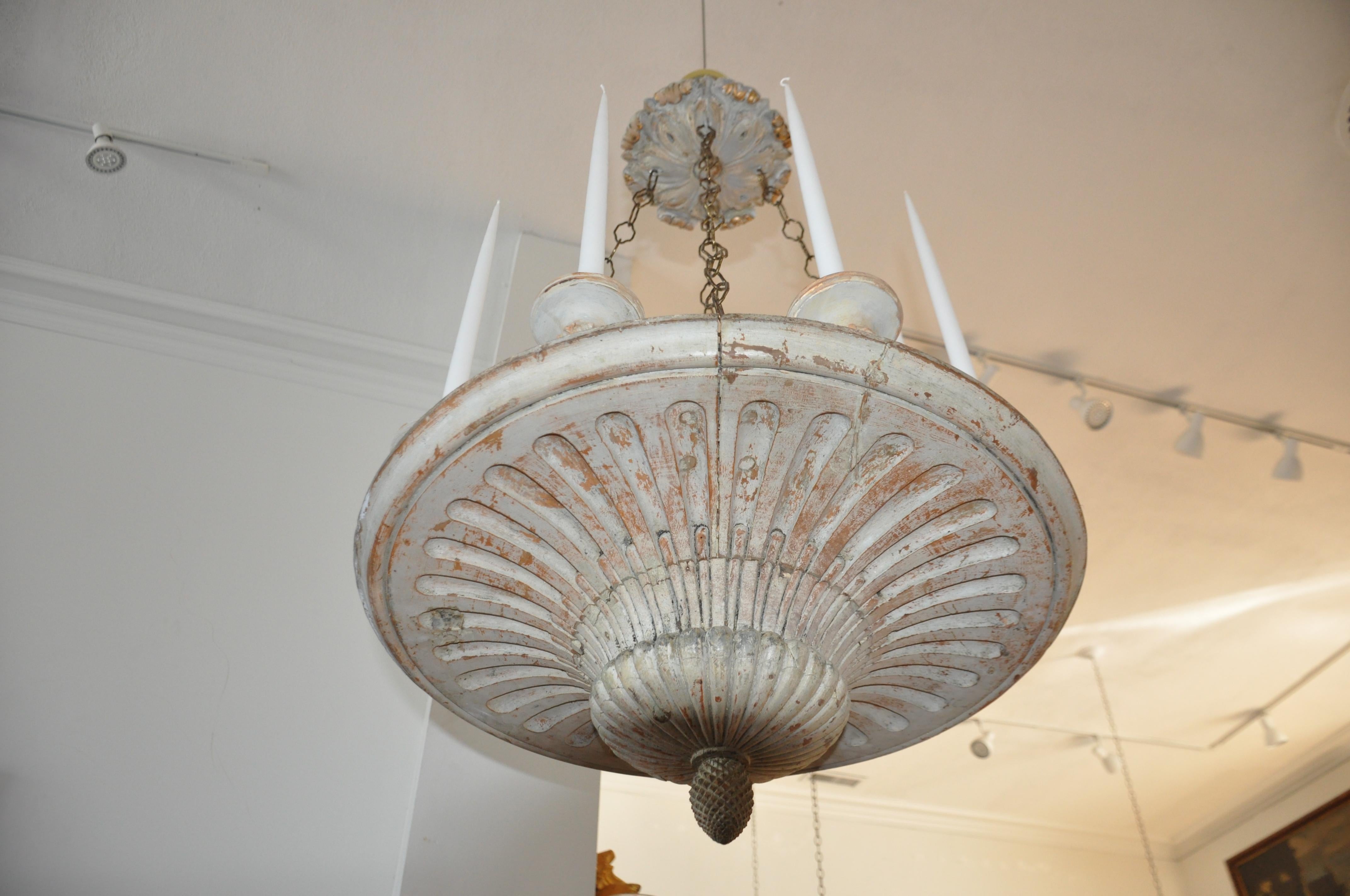 Early 19th Century Swedish Painted Wooden Neoclassical Chandelier For Sale 1