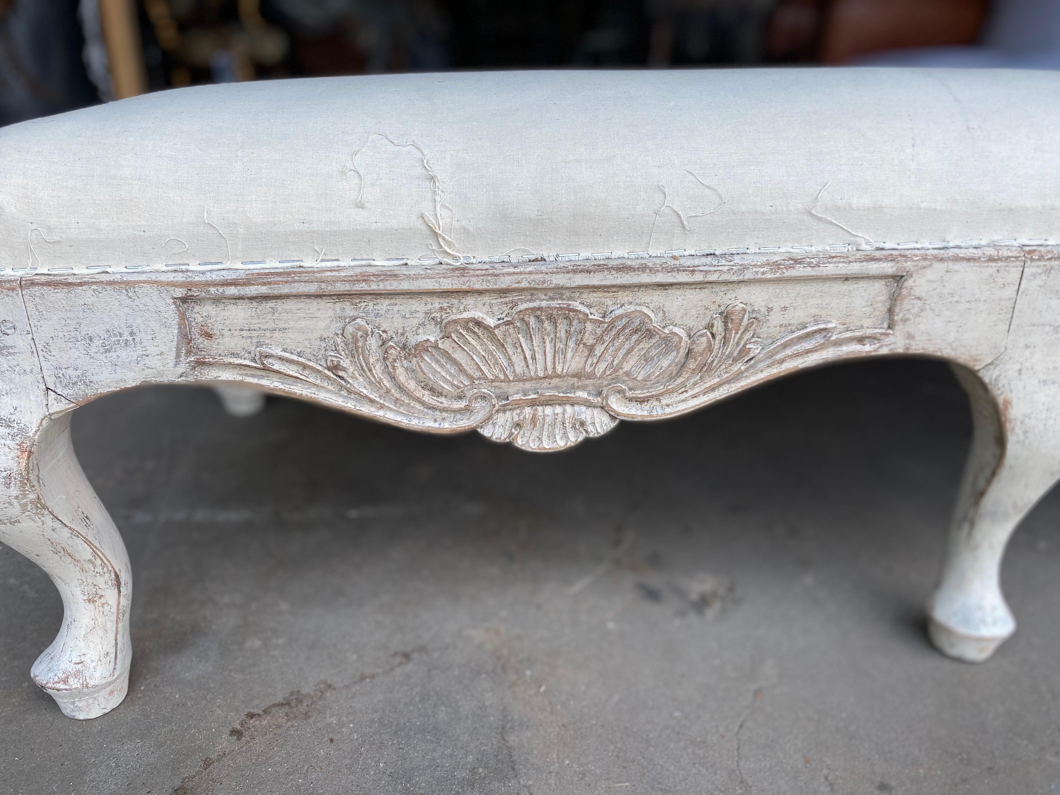 Hand-Carved Early 19th Century Swedish Rococo Painted Bench For Sale