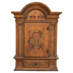 Schwedischer Wandschrank des frühen 19. Jahrhunderts aus Stockholm