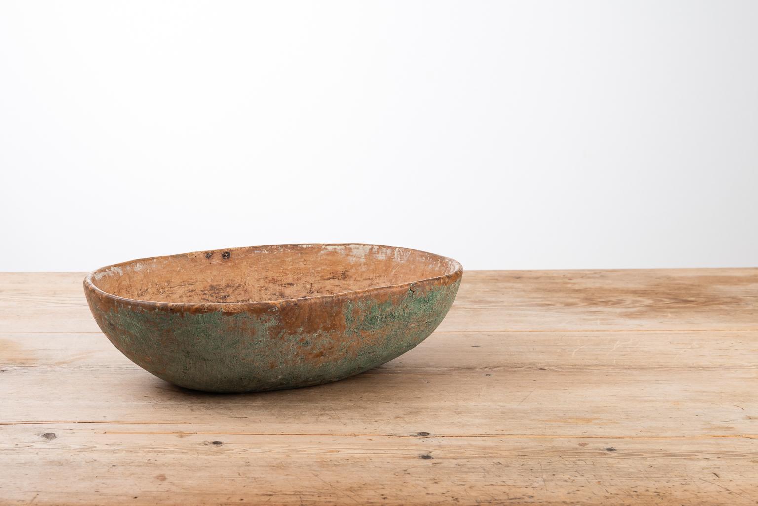 Swedish wooden bowl from the early 1800s. The bowl is in original condition, with good patina and the original paint. Because the bowls were used in the household for preparation and storing of food they were considered appliances. Appliances were