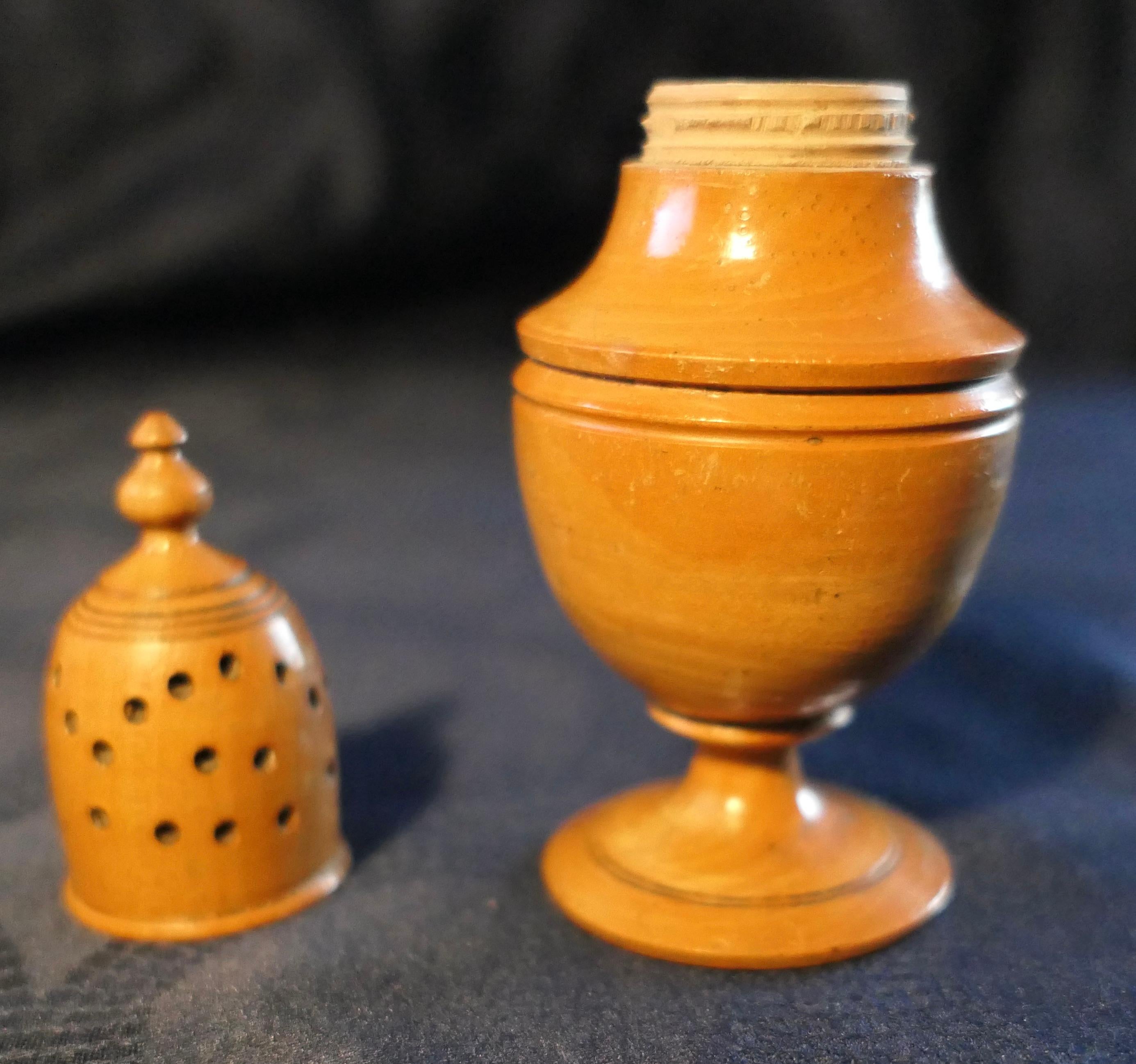 Early 19th Century Sycamore Muffineer, Sugar Shaker    For Sale 1