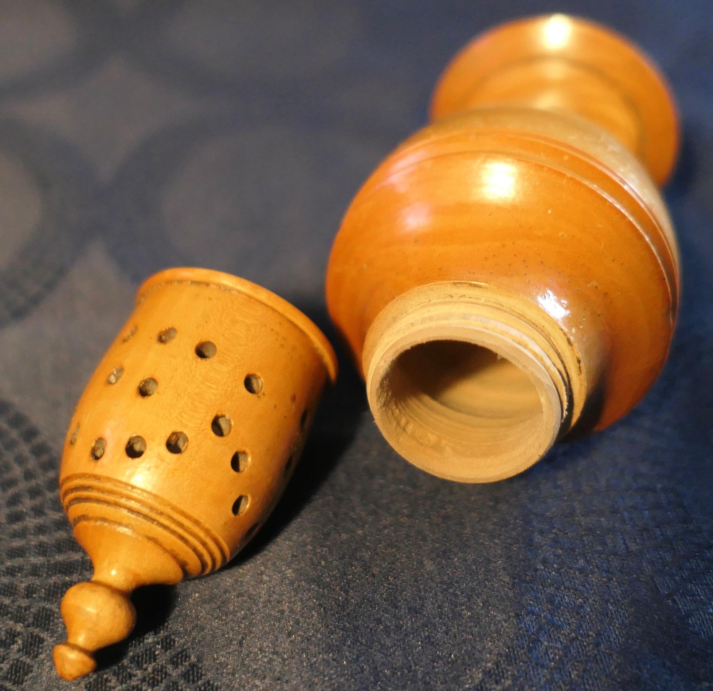 Early 19th Century Sycamore Muffineer, Sugar Shaker    For Sale 3