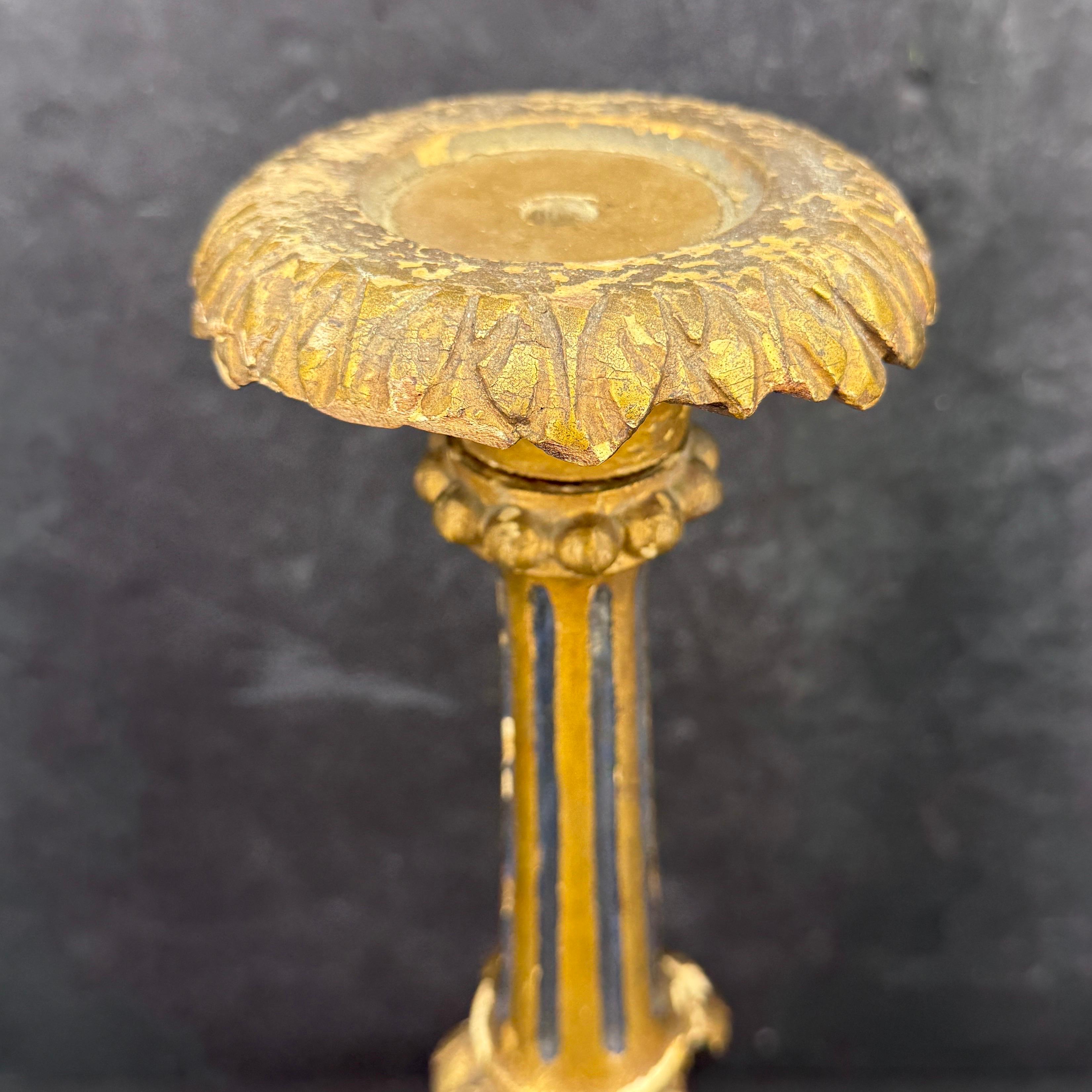 Early 19th Century Tall Italian Wood Gilded Gold Candlestick For Sale 1