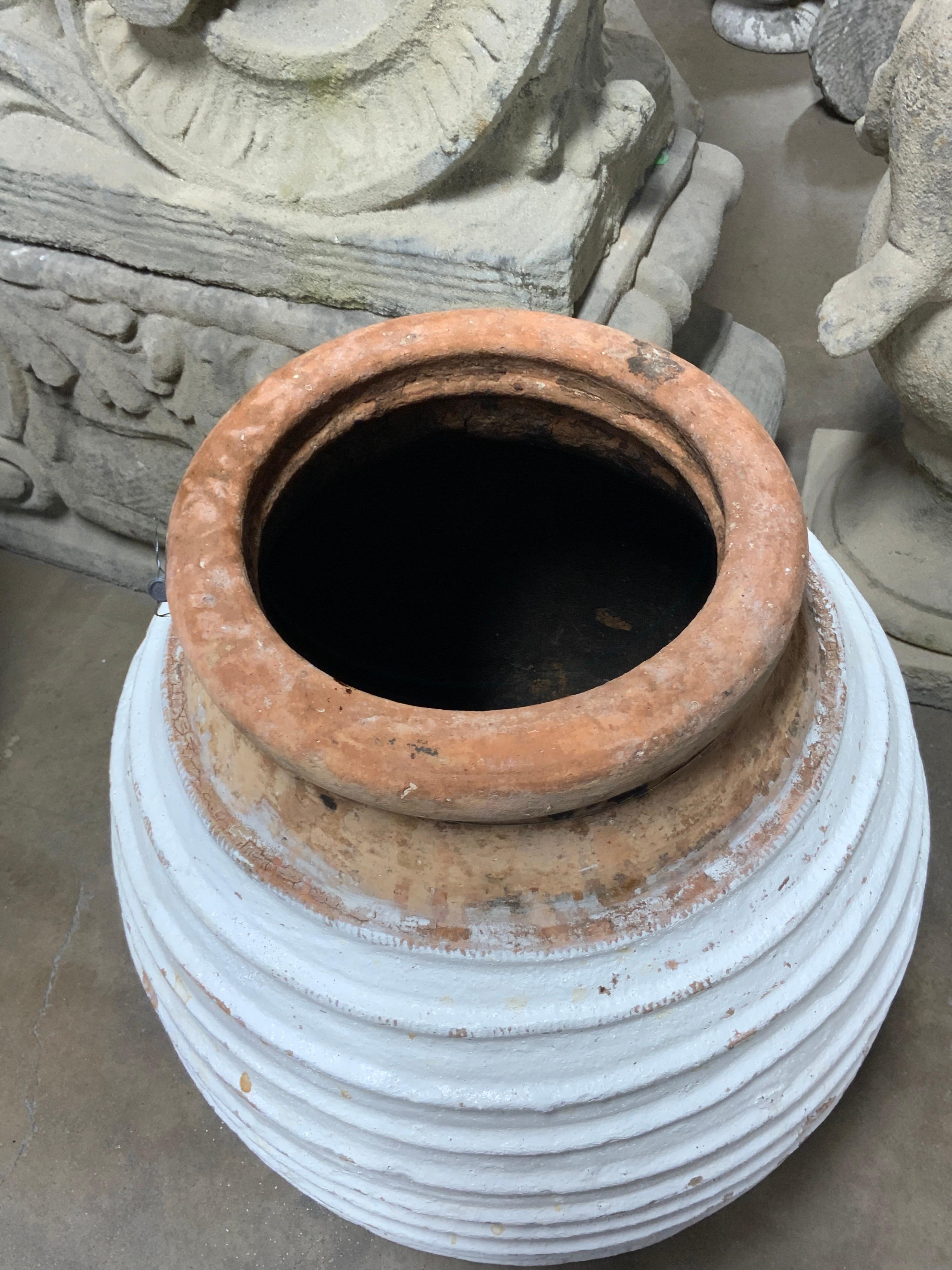 Early 19th Century Terracotta Urn In Good Condition For Sale In Dallas, TX