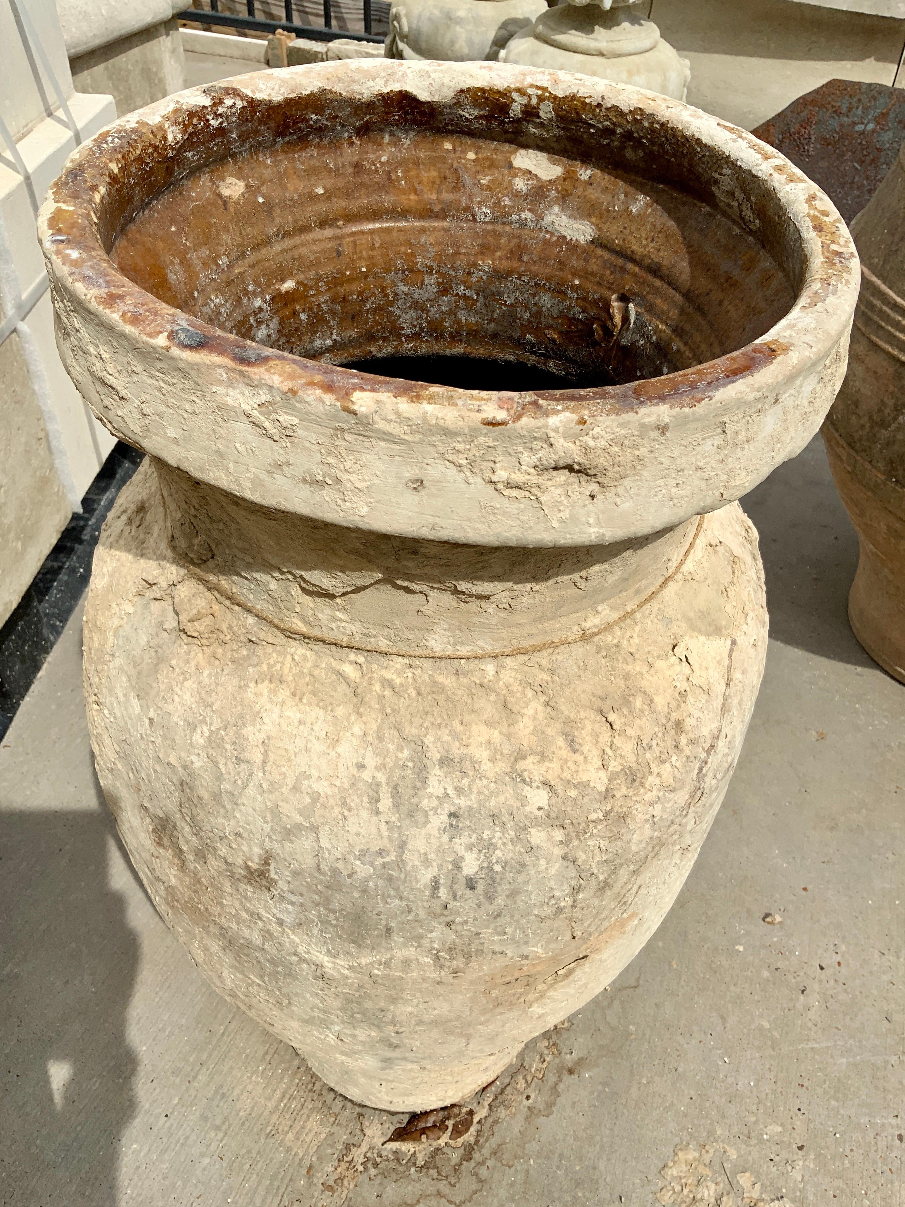 Vase en terre cuite du début du XIXe siècle provenant d'Espagne Bon état - En vente à Dallas, TX
