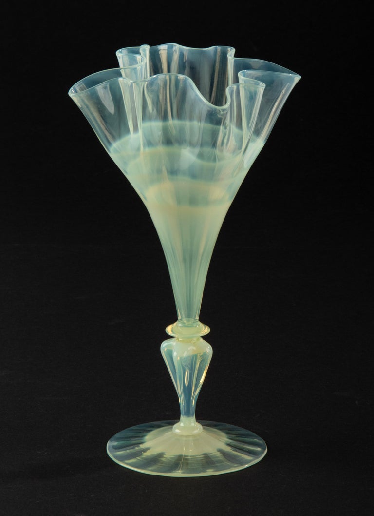 Early 19th Century, Thin Murano Glass Fan Shaped Vase For Sale at 1stDibs