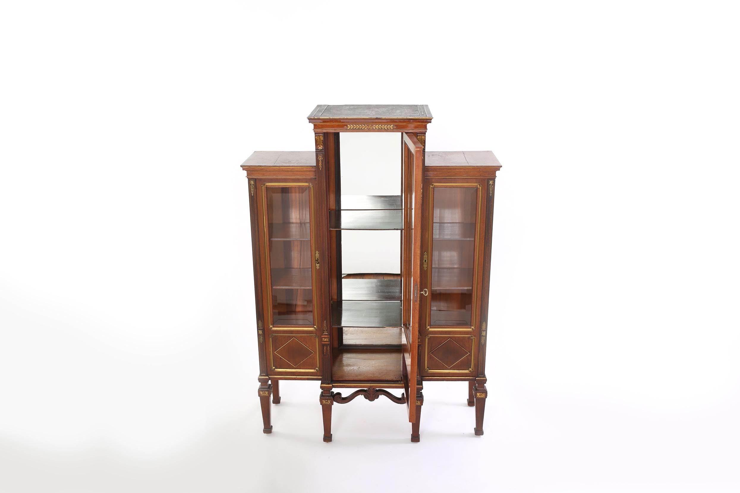Early 19th Century Three Part French Display Cabinet For Sale 6